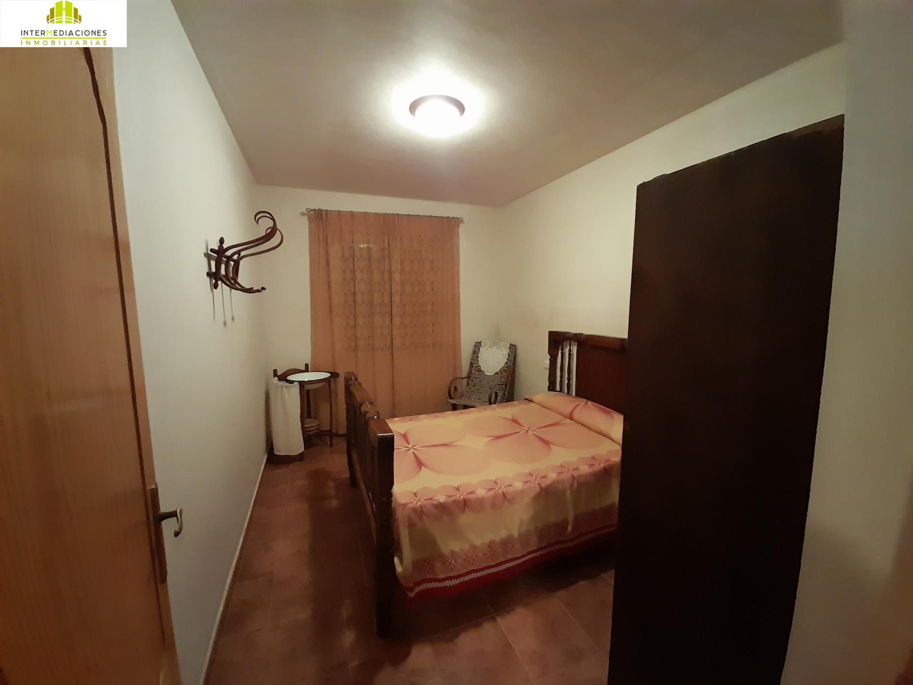 For sale of chalet in Tobarra