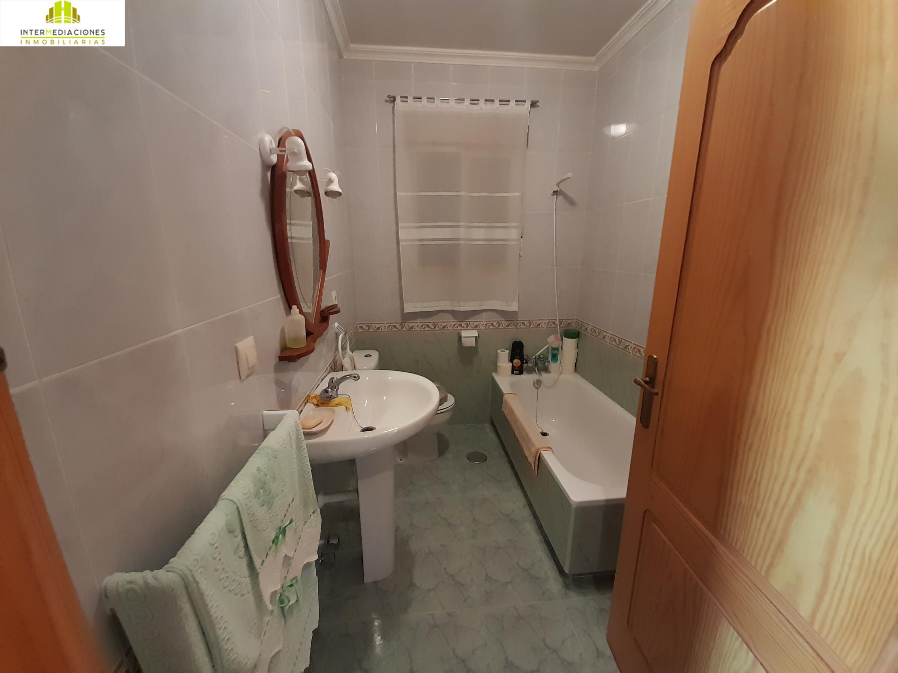 For sale of chalet in Tobarra