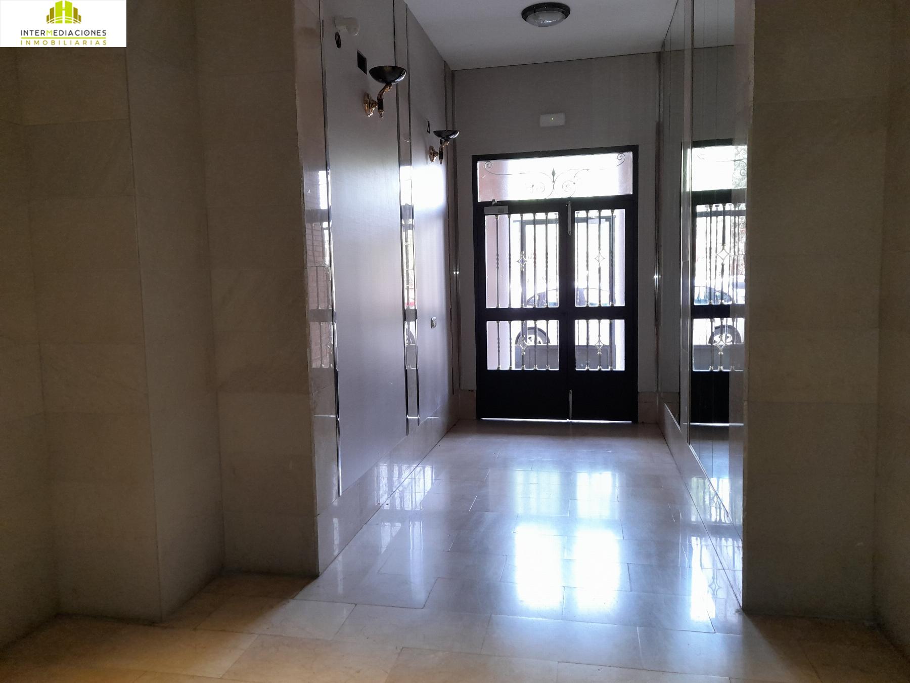 For sale of apartment in Albacete
