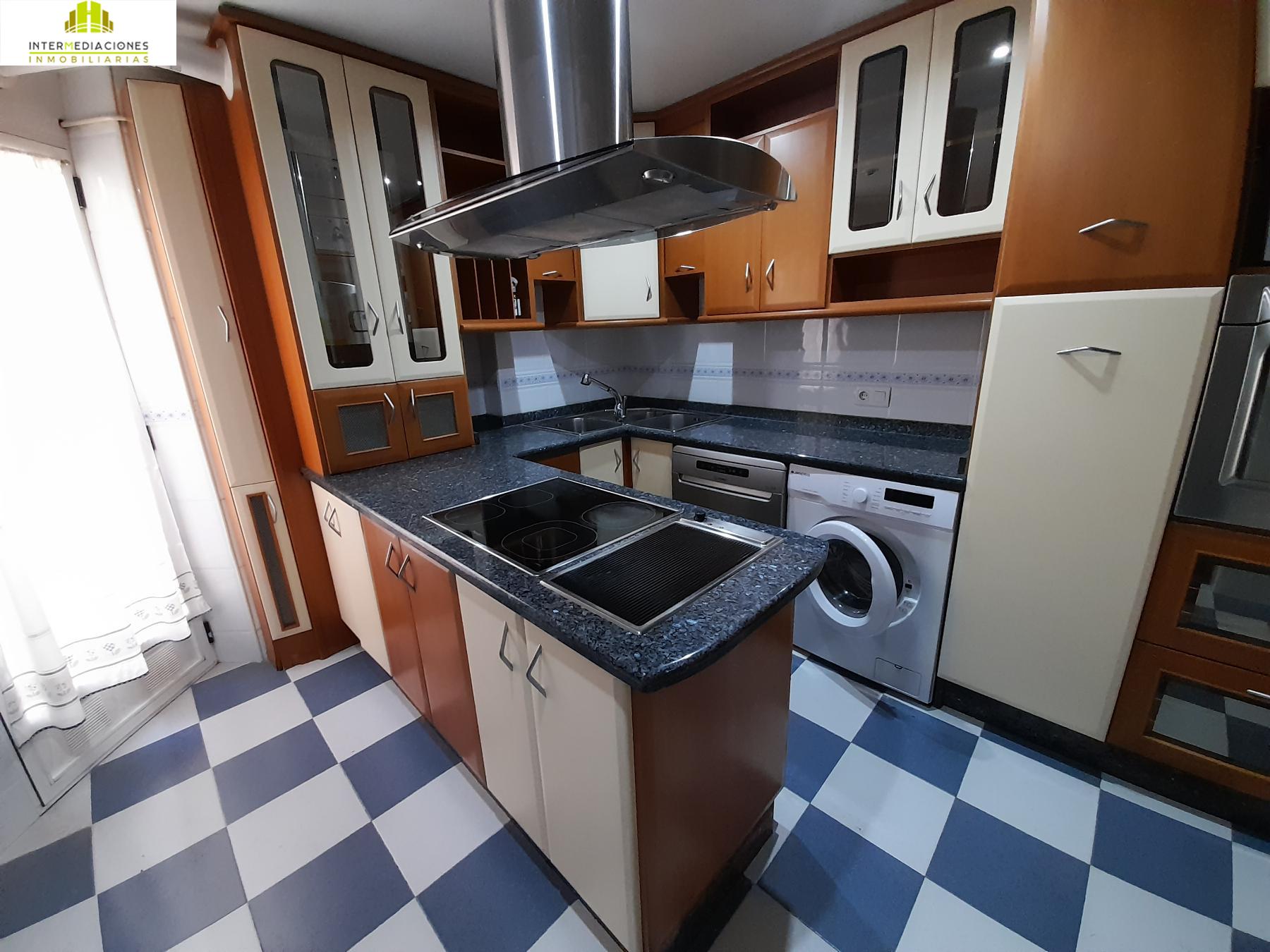 For sale of duplex in Albacete