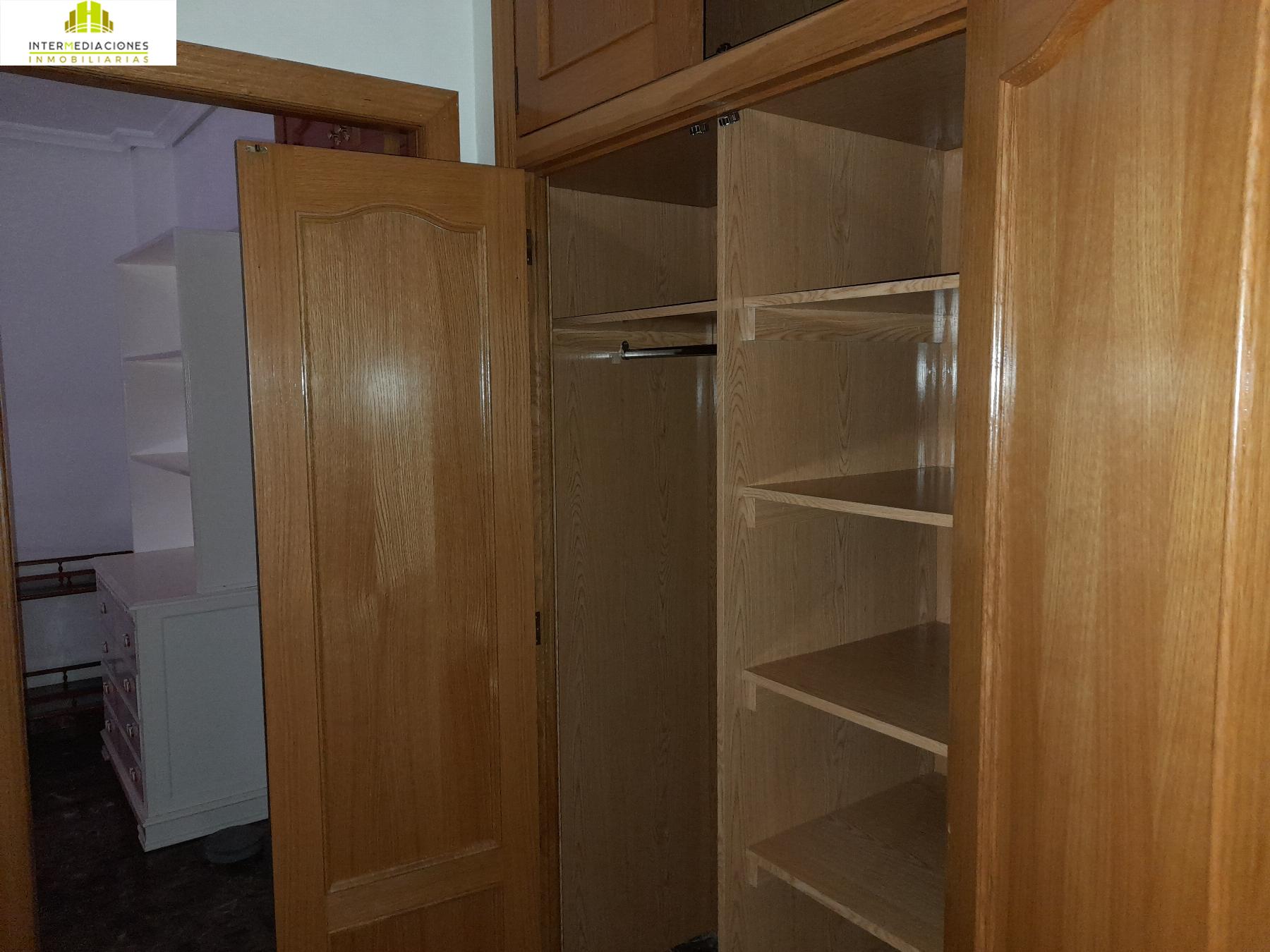 For sale of duplex in Albacete
