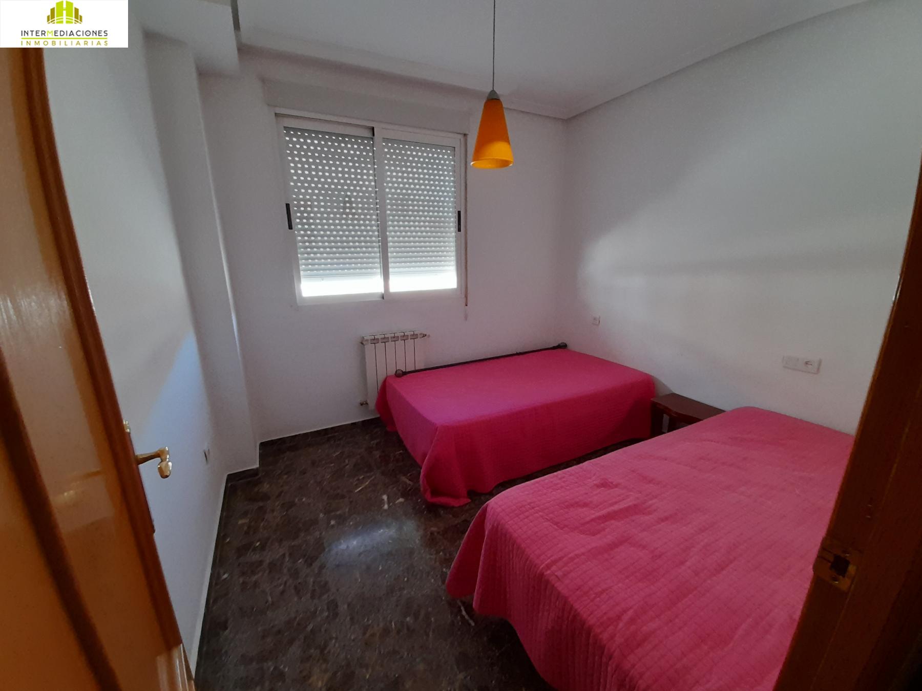 For sale of duplex in Albacete