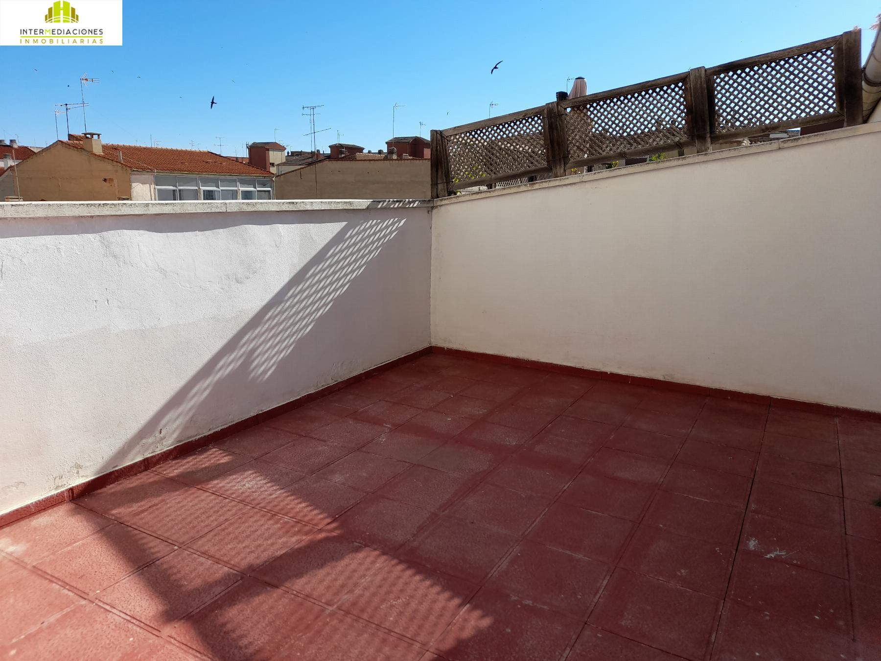 For sale of duplex in Albacete