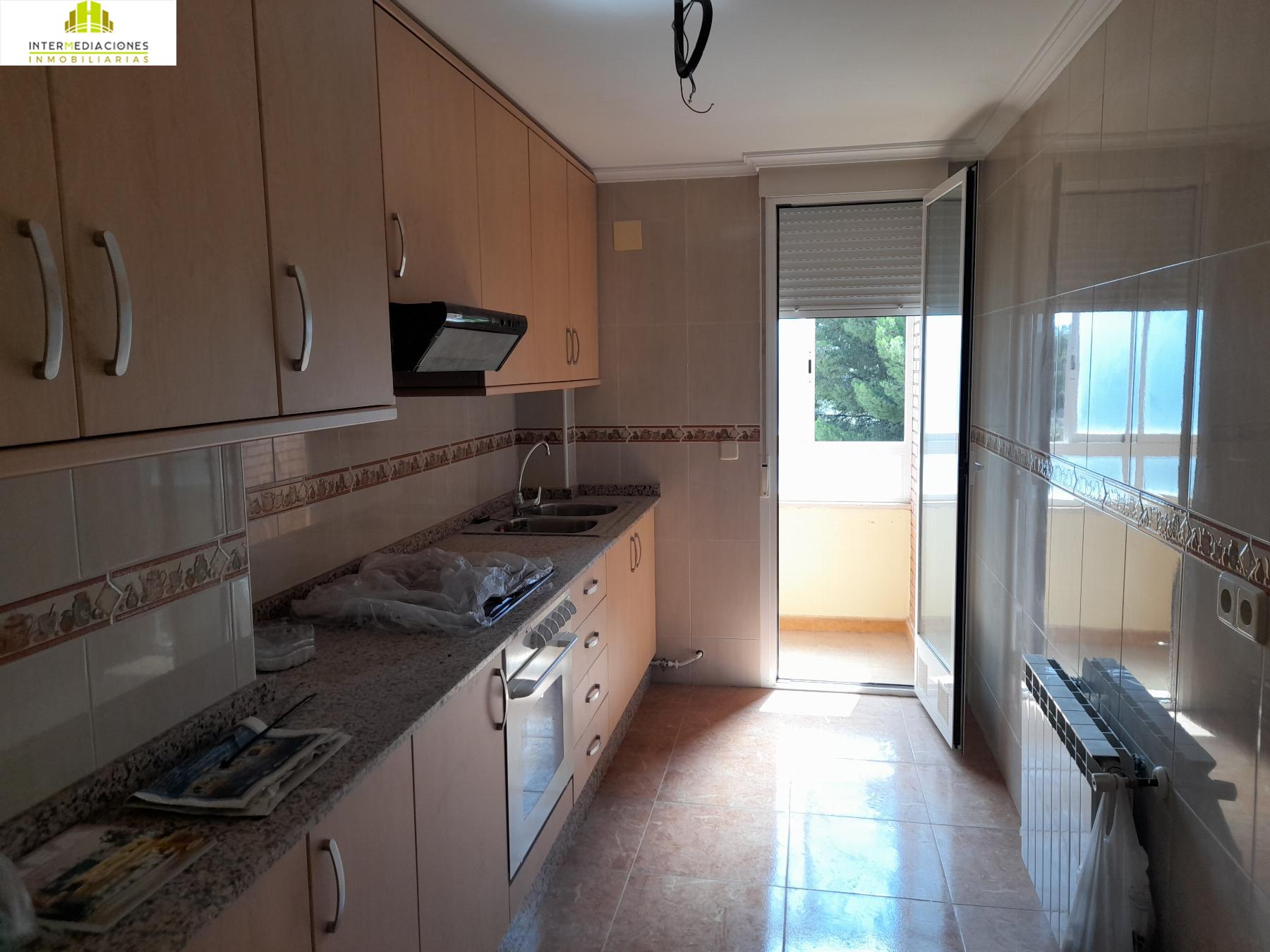 For sale of penthouse in Tobarra