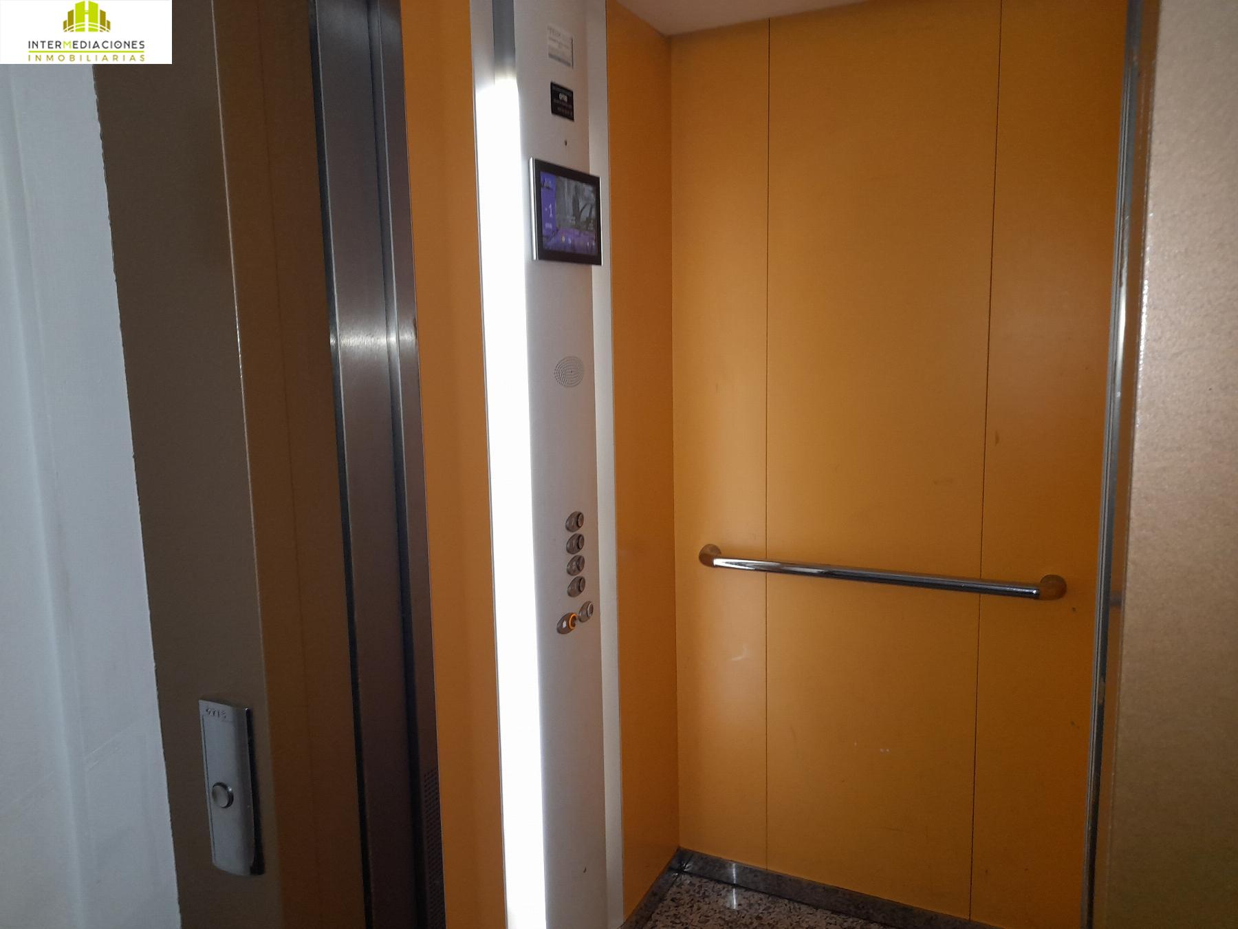 For sale of penthouse in Tobarra
