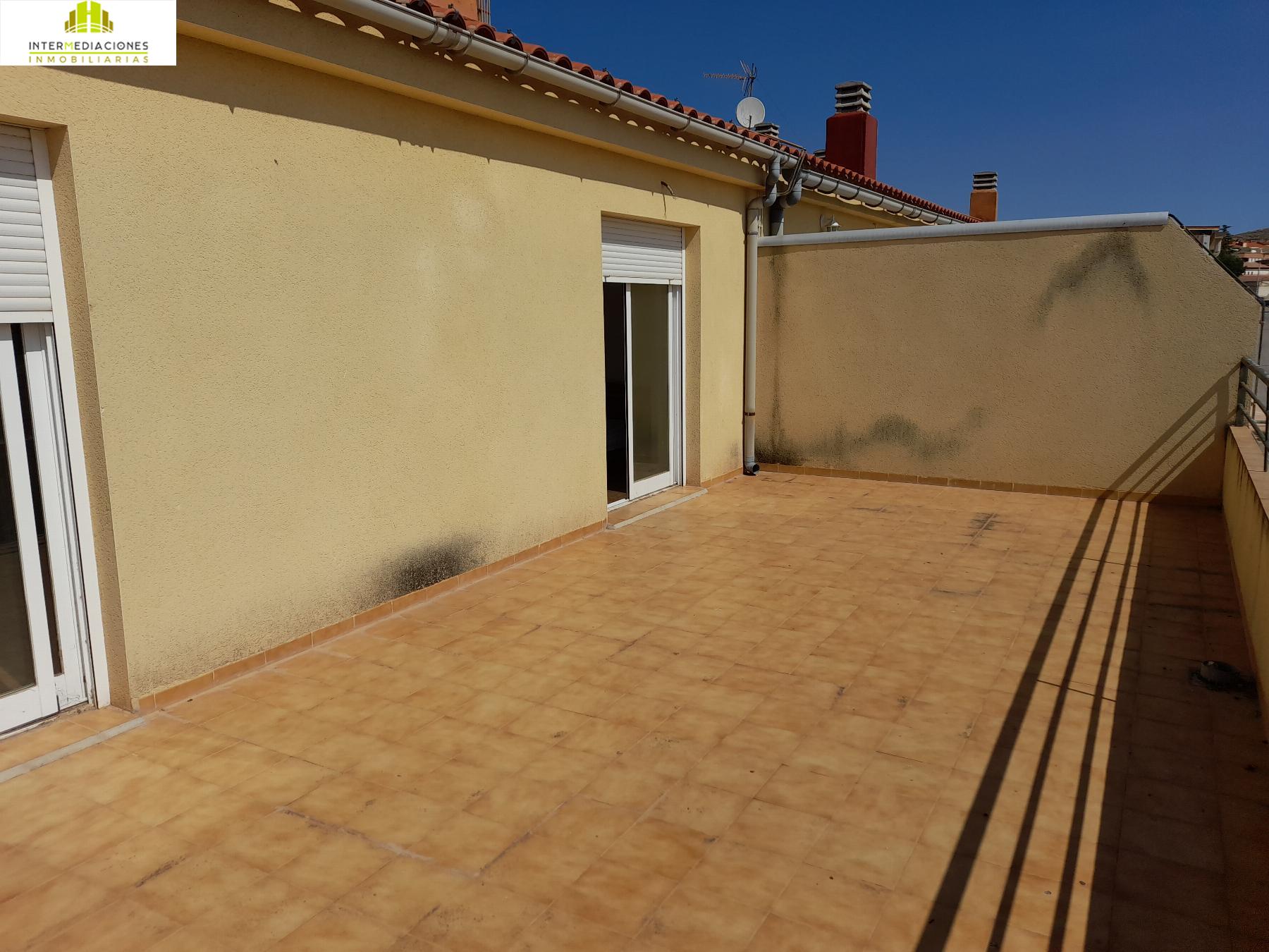 For sale of penthouse in Tobarra
