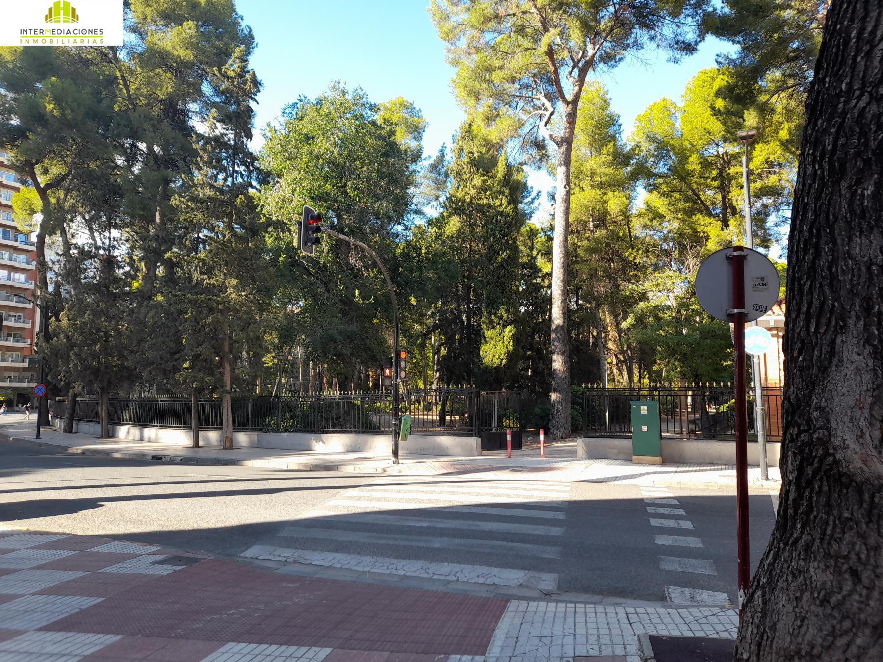 For rent of garage in Albacete