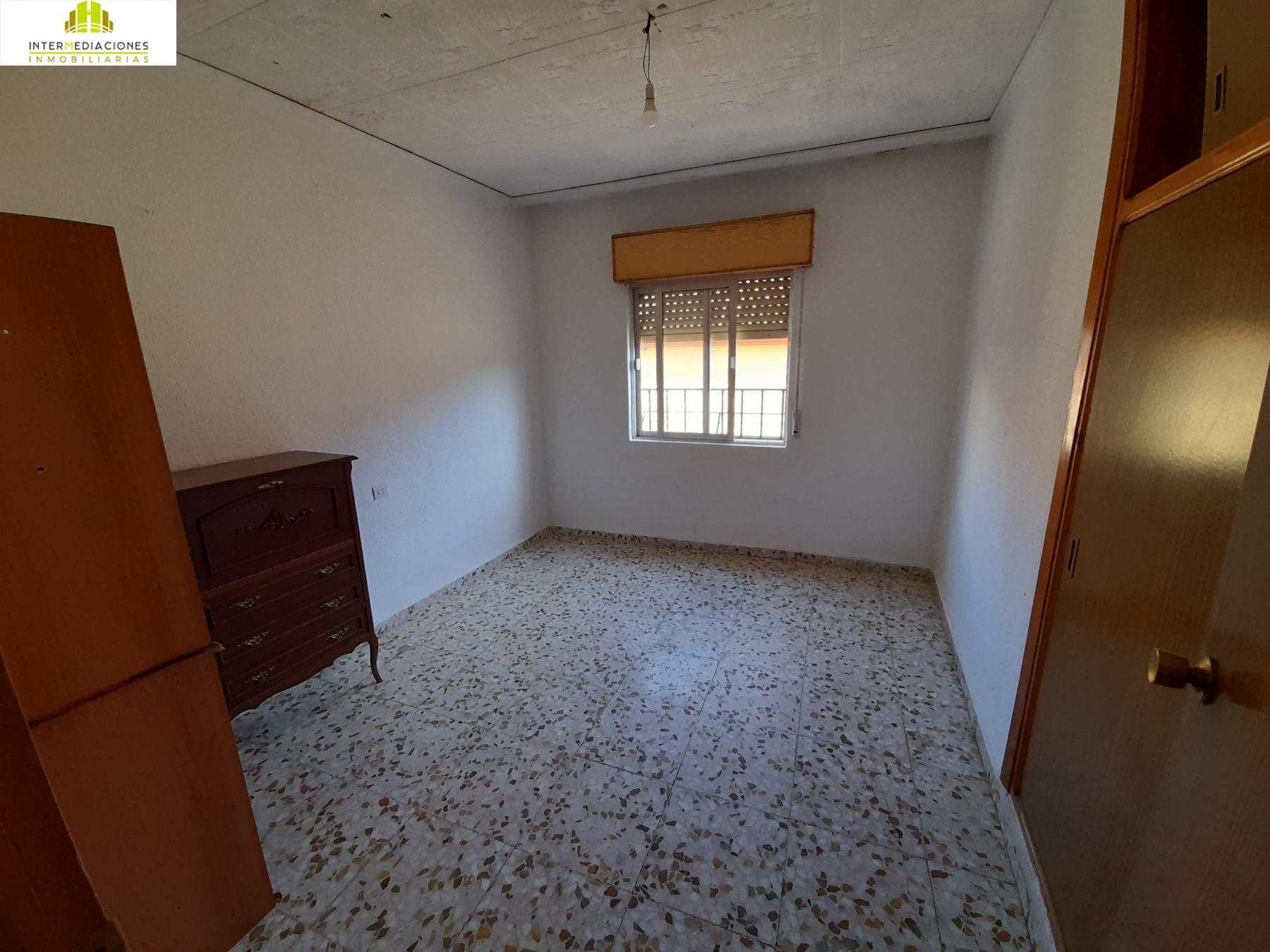 For sale of flat in Lezuza