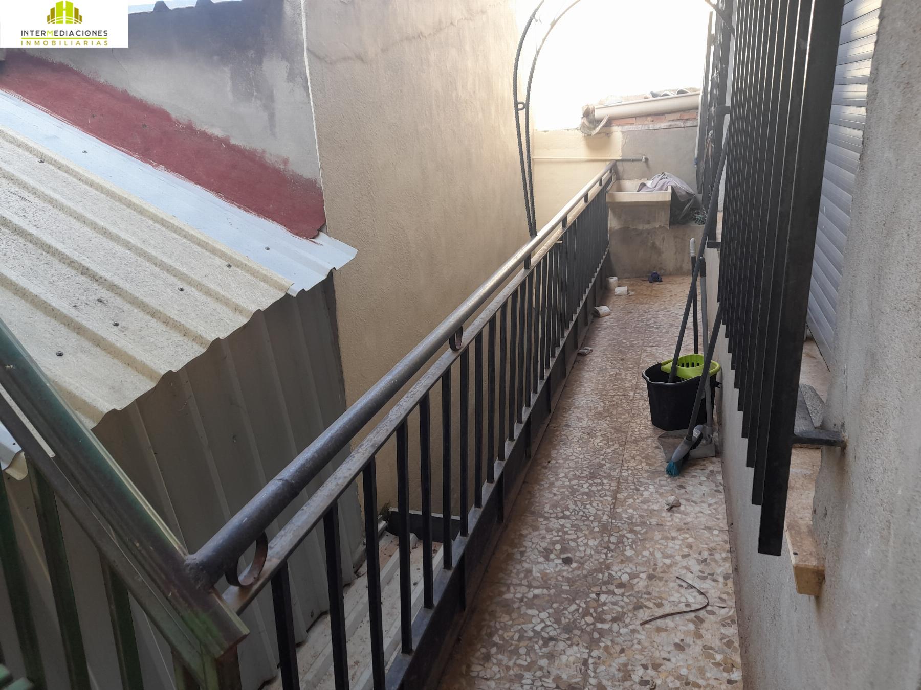 For sale of flat in Lezuza