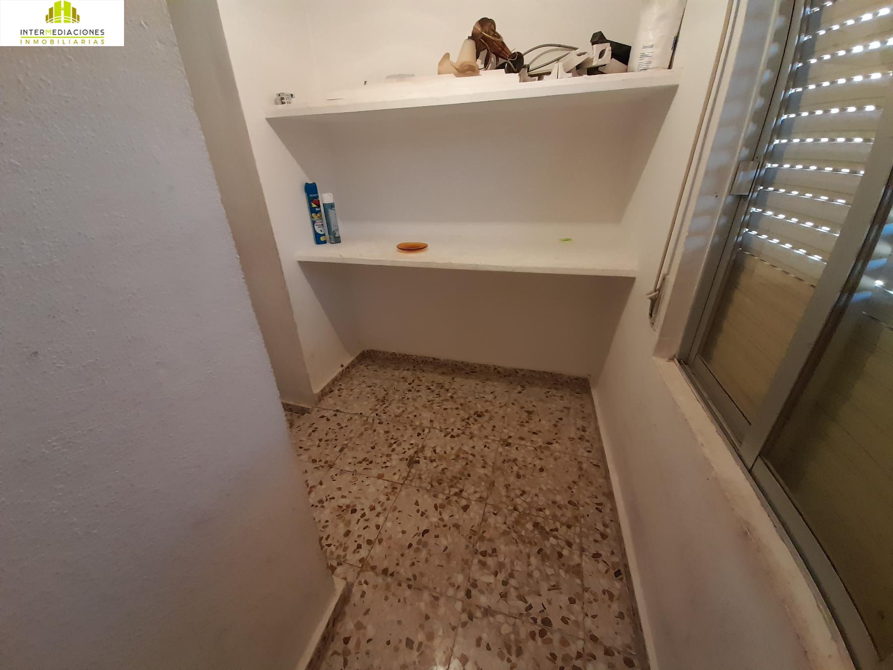 For sale of flat in Lezuza