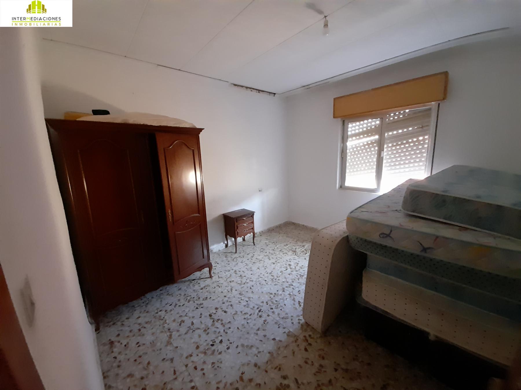 For sale of flat in Lezuza