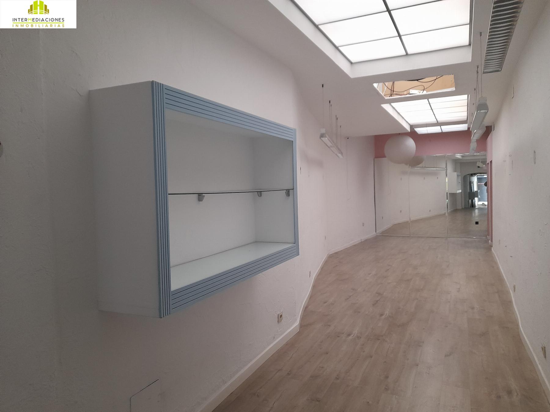 For rent of commercial in Albacete