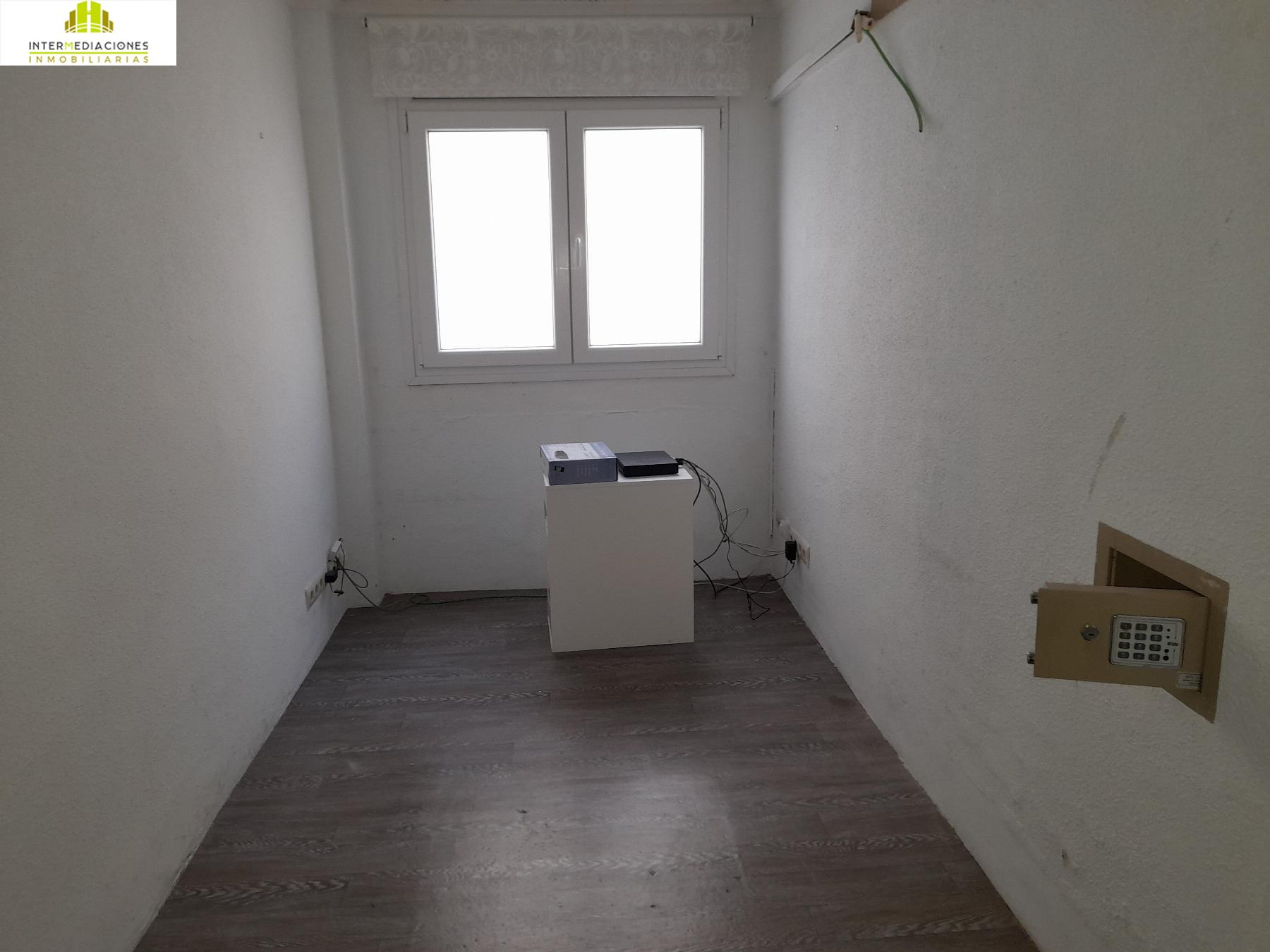 For rent of commercial in Albacete