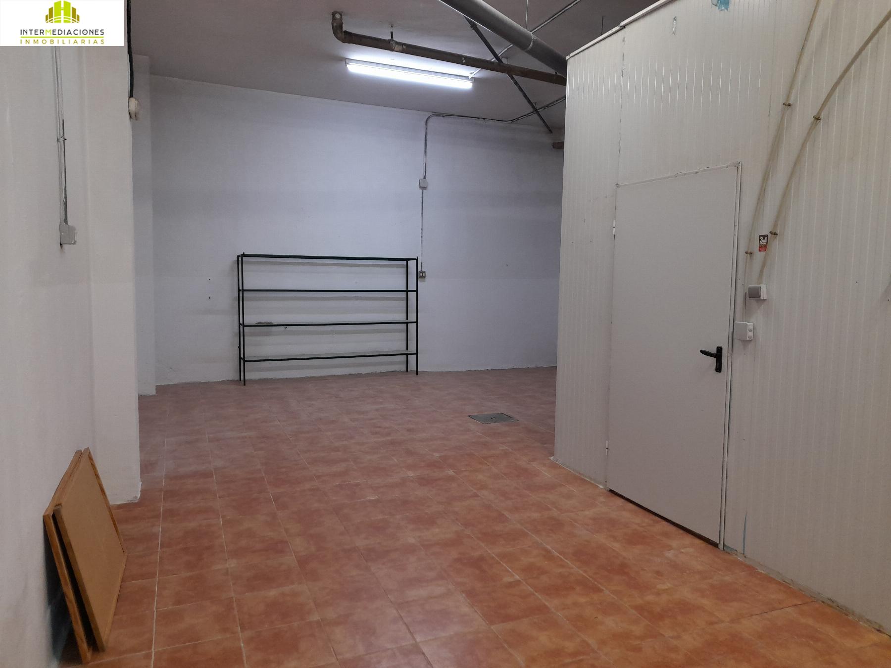 For sale of premises in Albacete