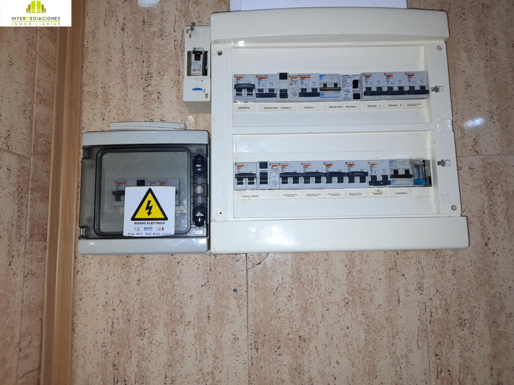 For sale of premises in Albacete
