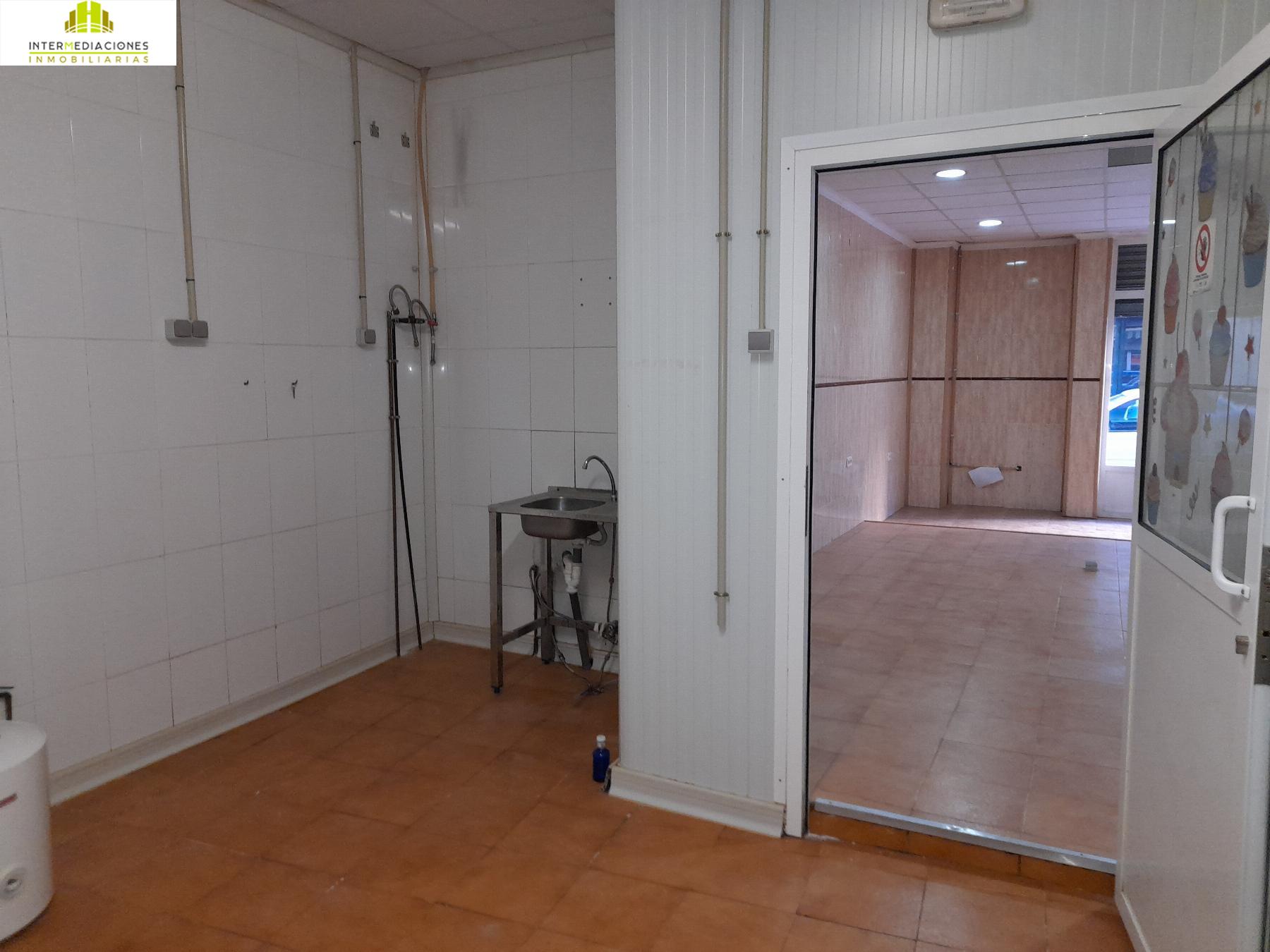 For sale of premises in Albacete