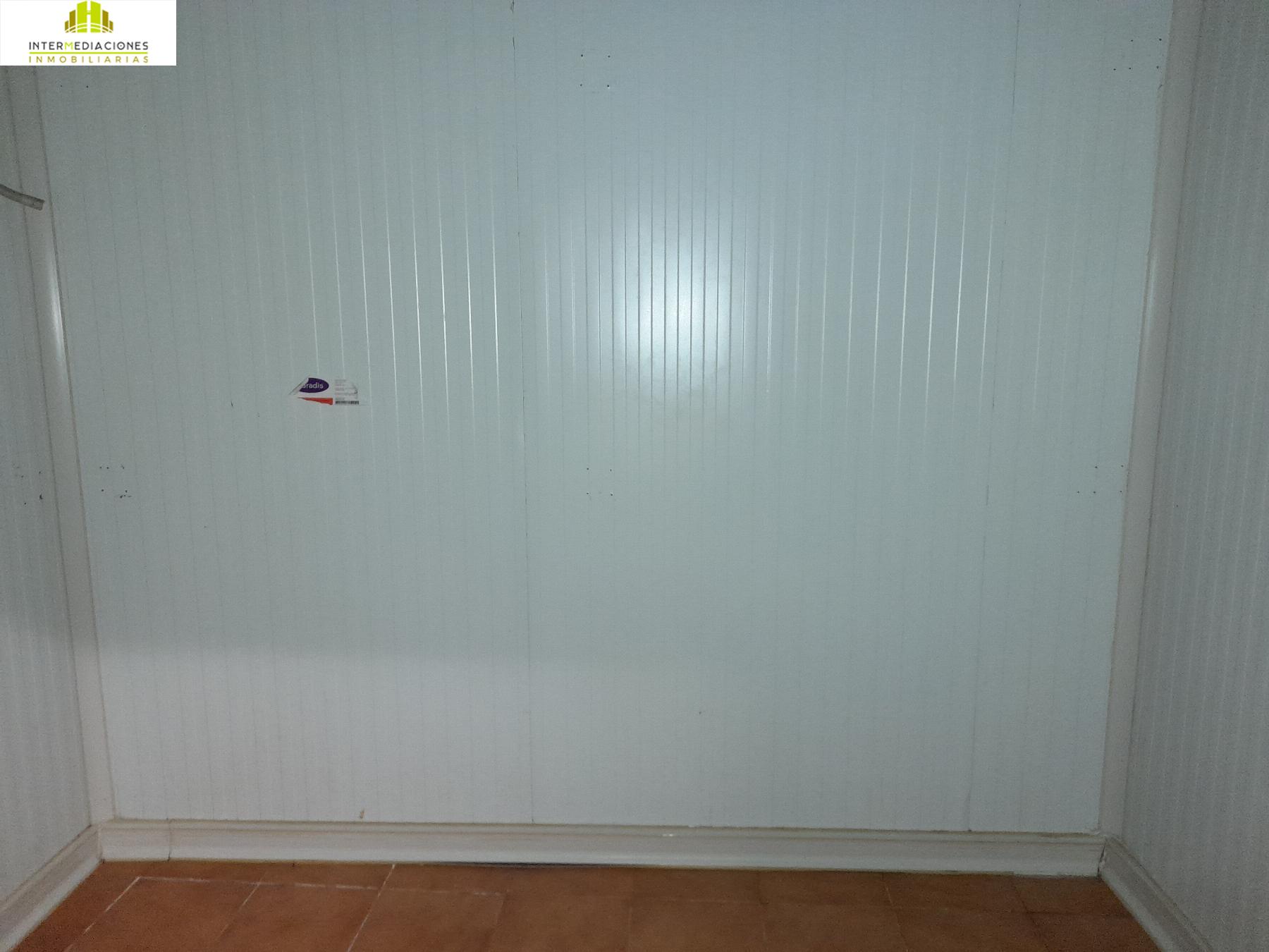 For sale of premises in Albacete
