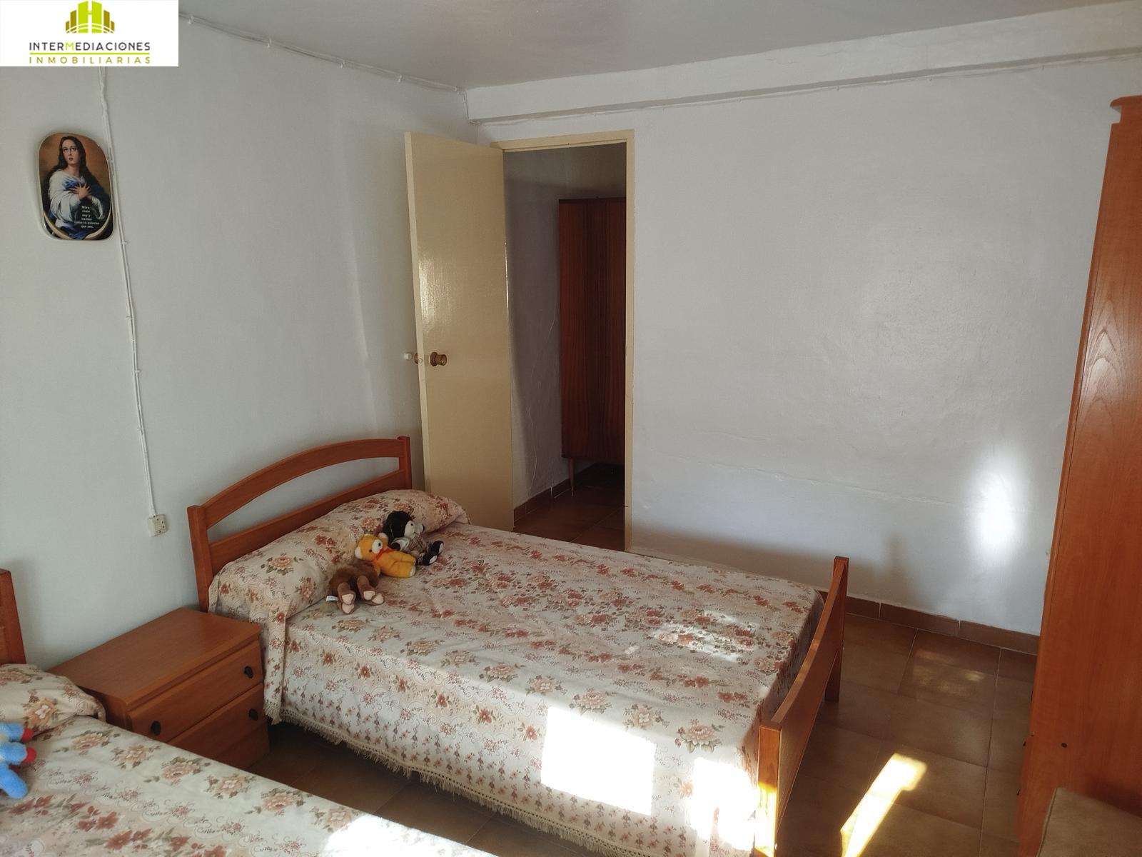 For sale of house in Liétor