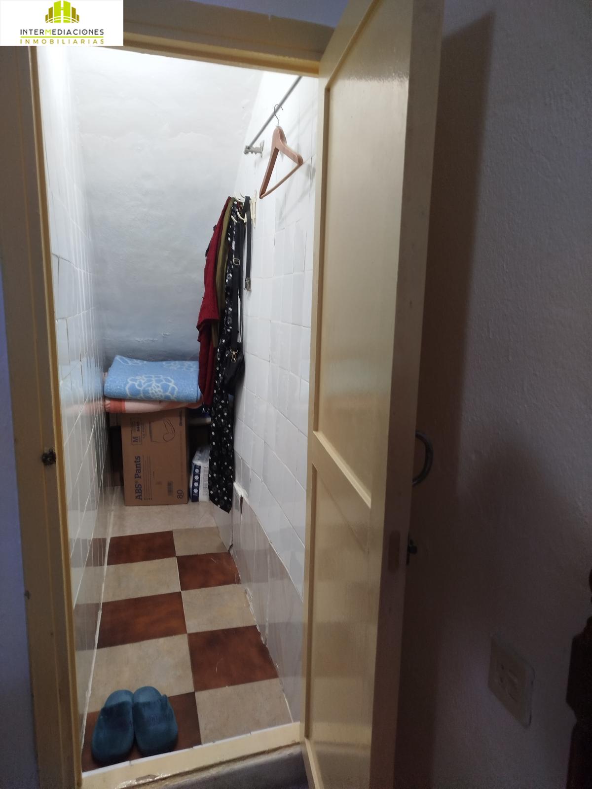 For sale of house in Liétor