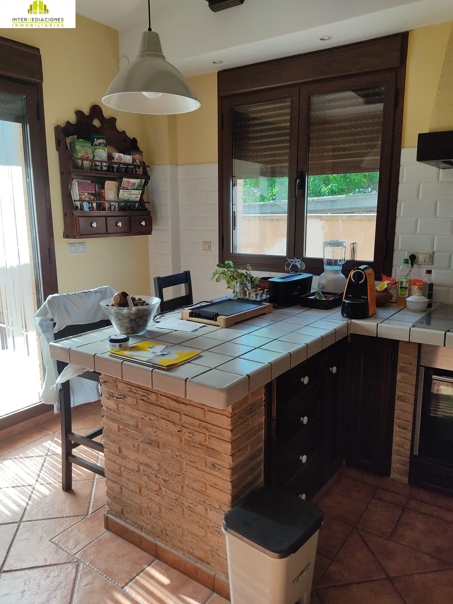 For sale of chalet in Albacete