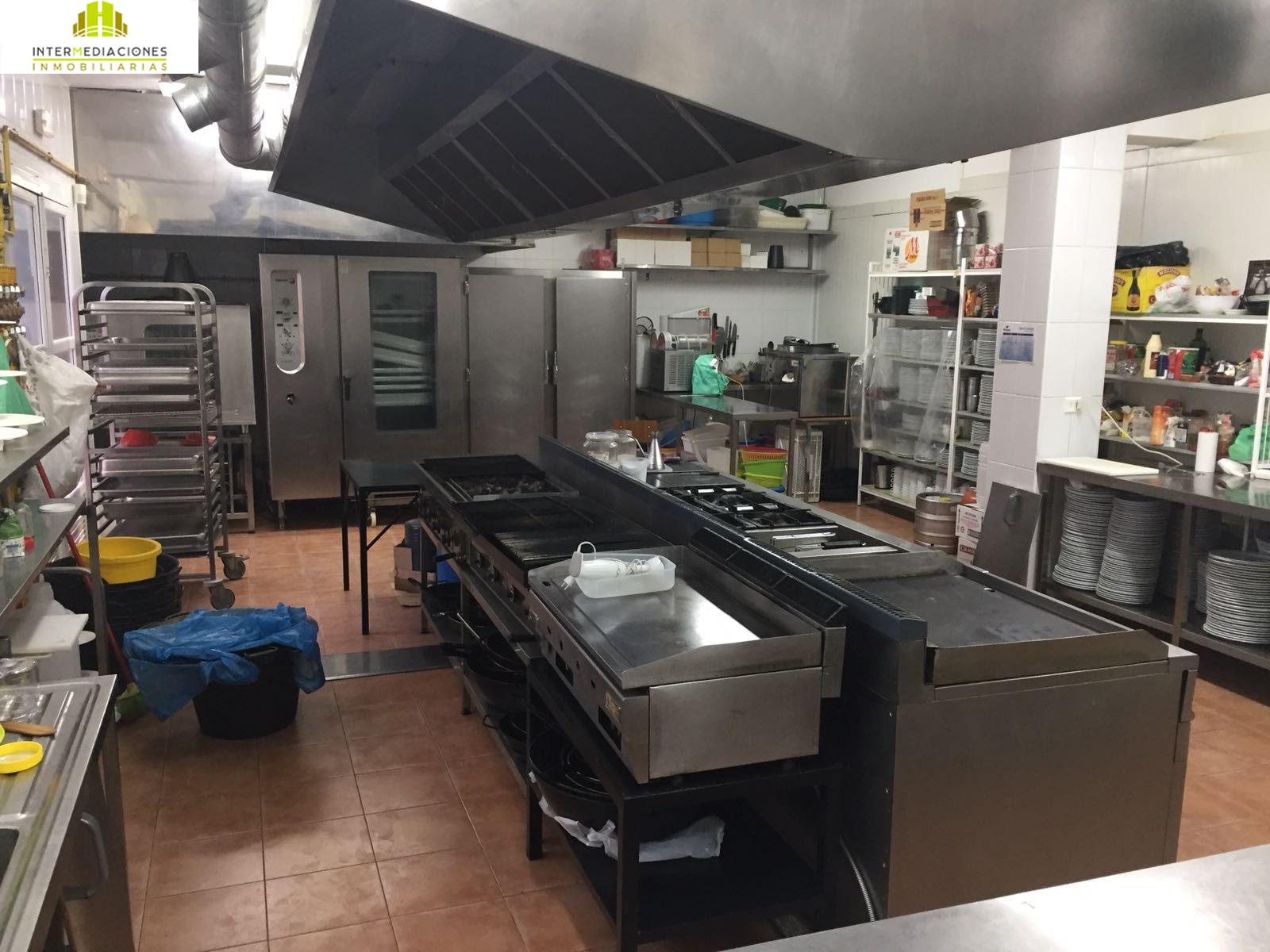For sale of commercial in Tobarra