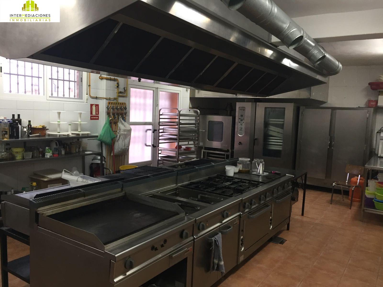 For sale of commercial in Tobarra