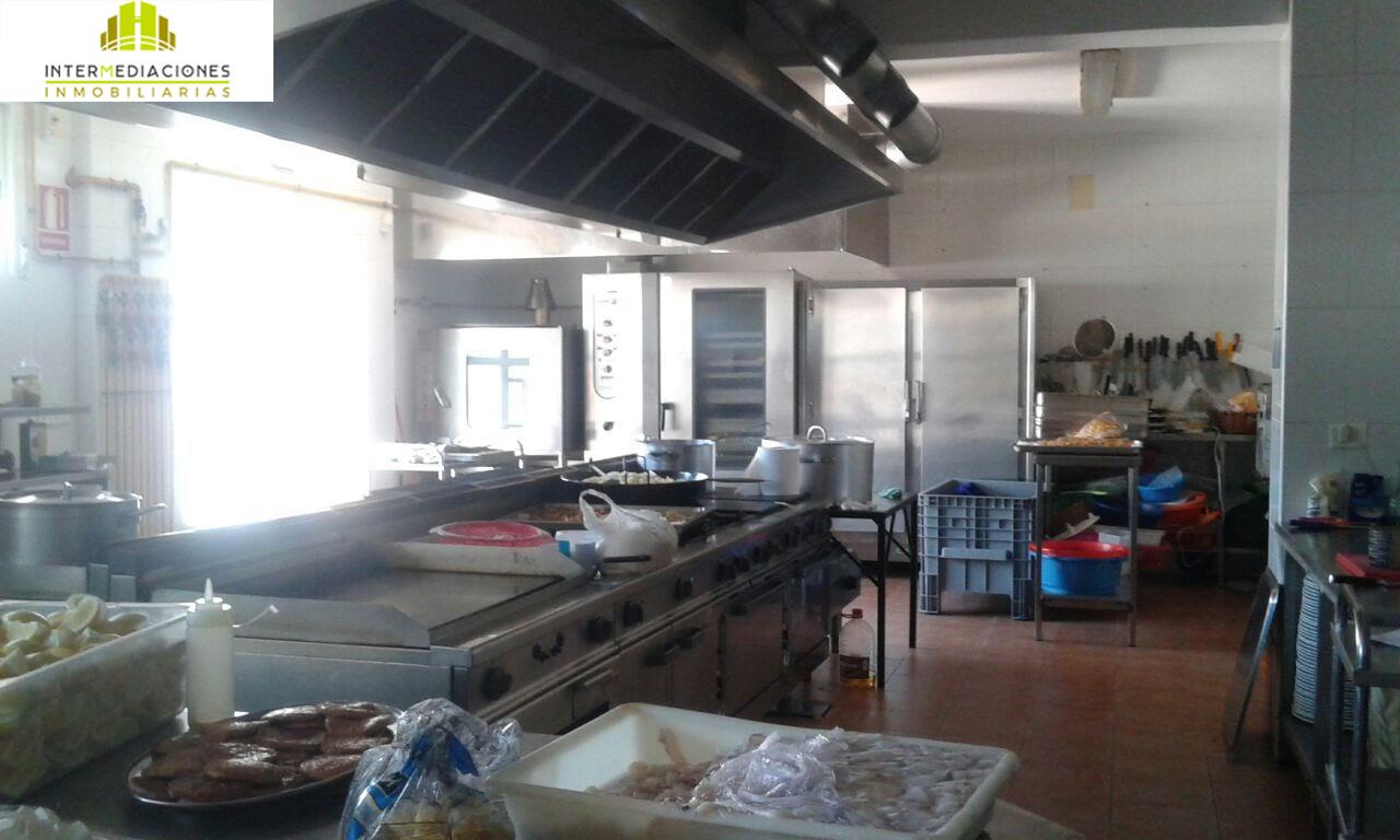 For sale of commercial in Tobarra