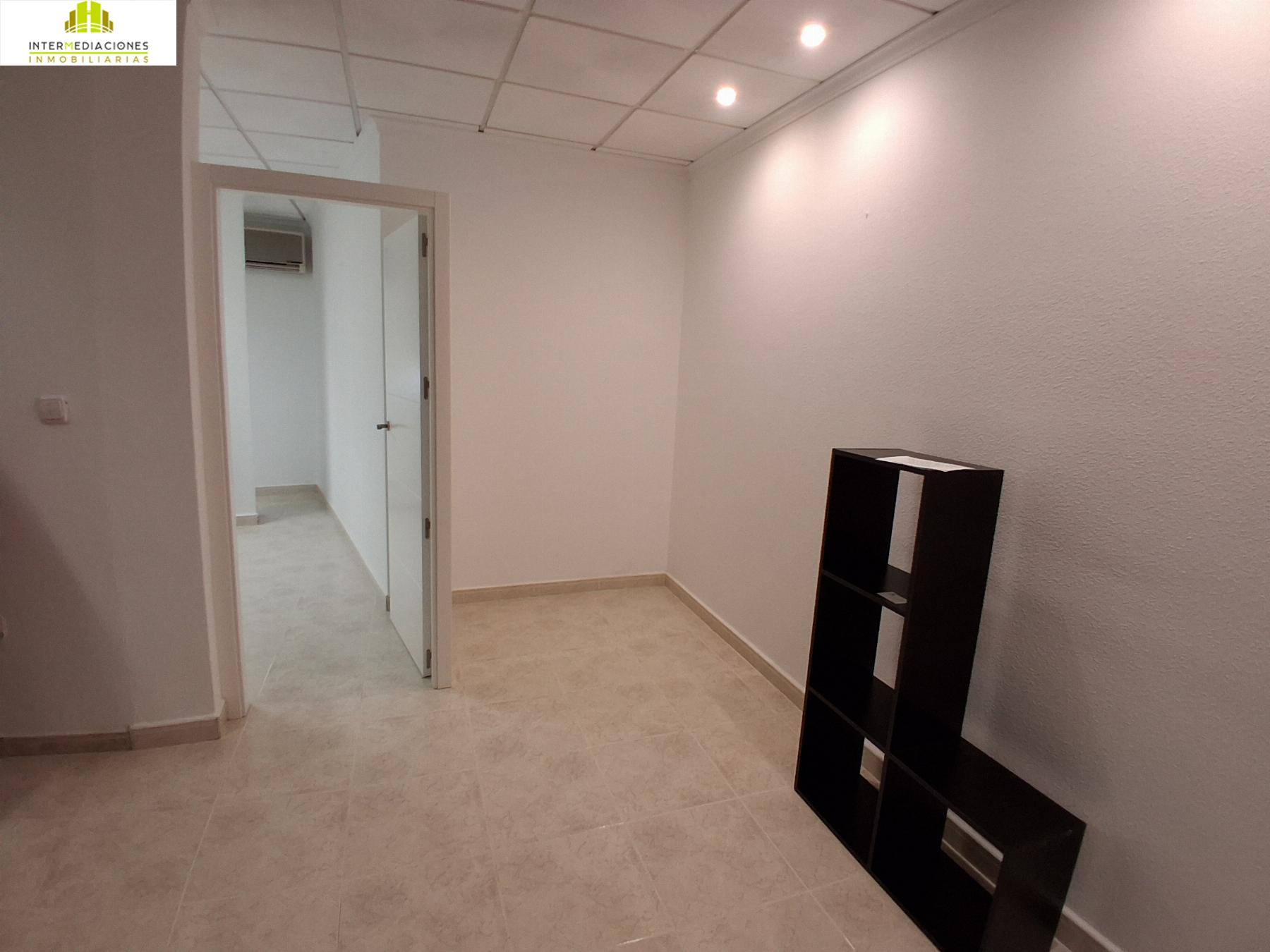 For sale of office in Albacete