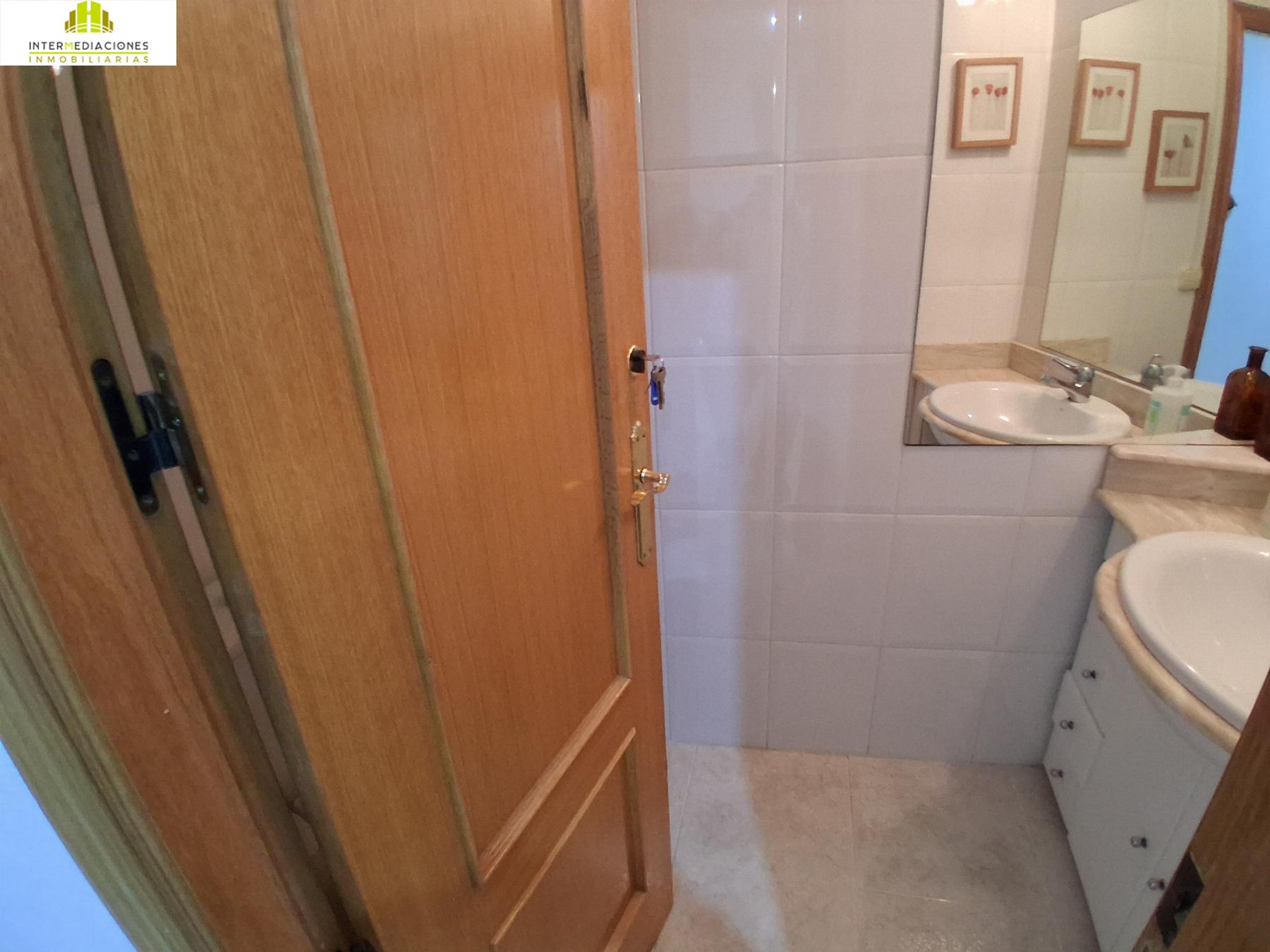 For sale of office in Albacete