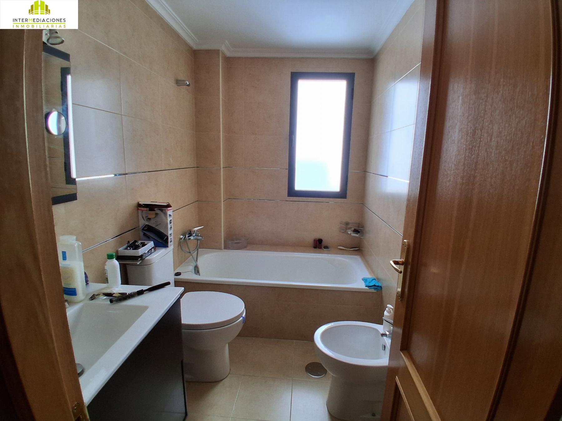 For sale of flat in Albacete
