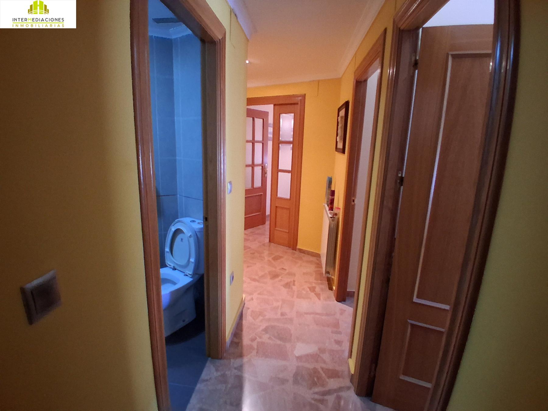 For sale of flat in Albacete