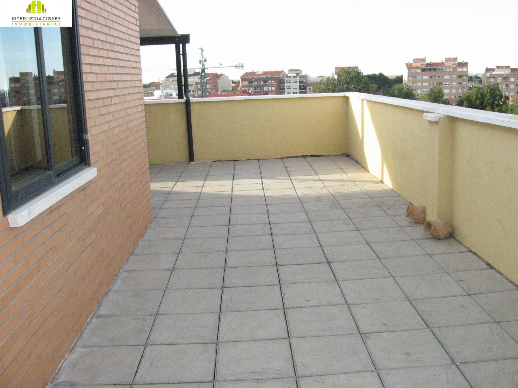For rent of penthouse in Albacete