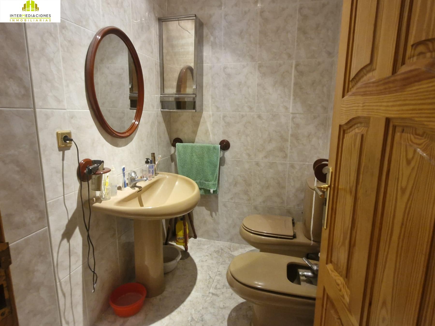 For sale of chalet in Albacete