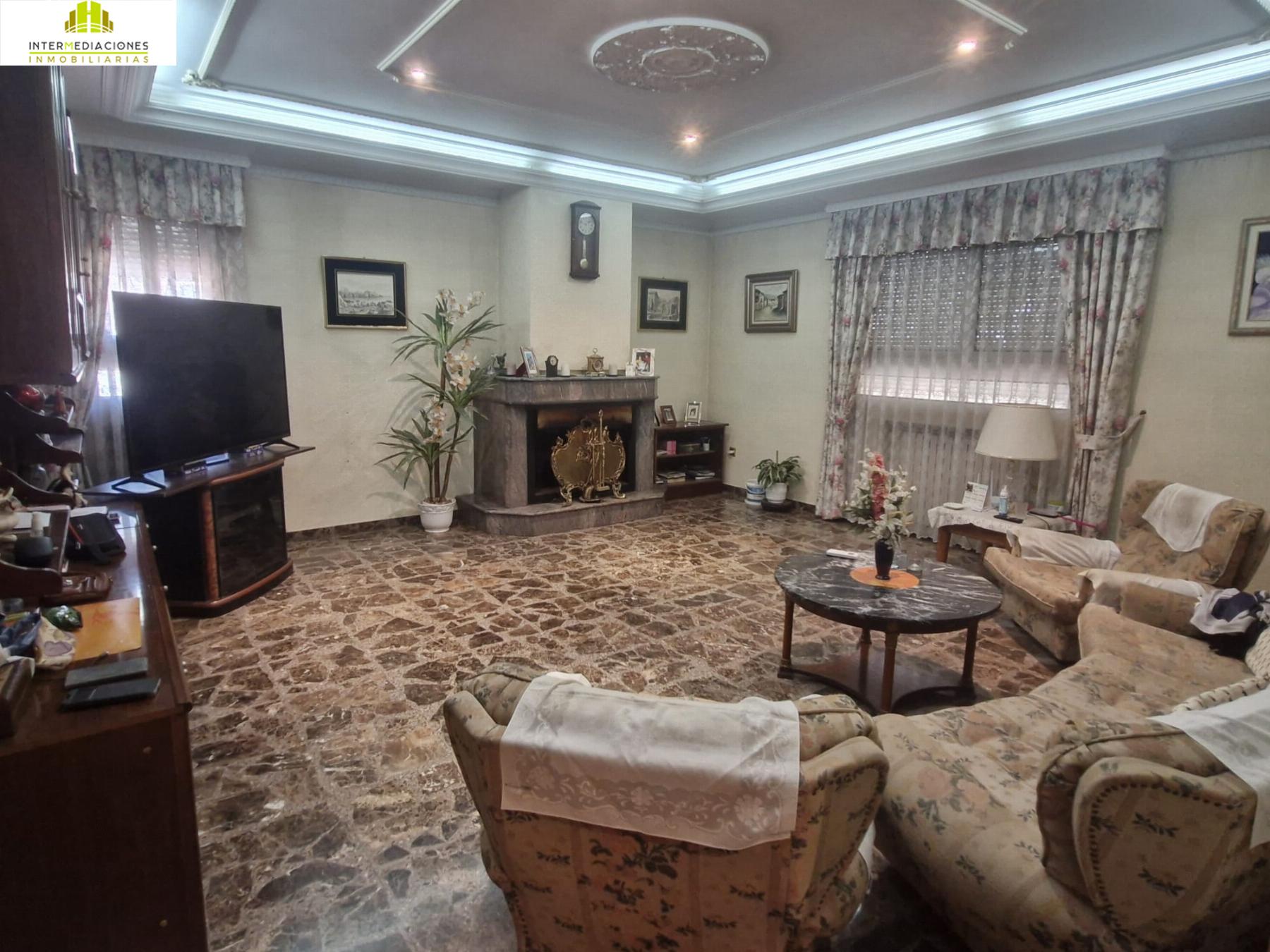 Venta de chalet en Albacete