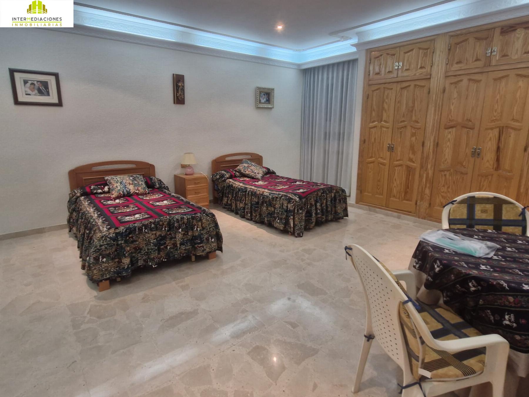 For sale of chalet in Albacete