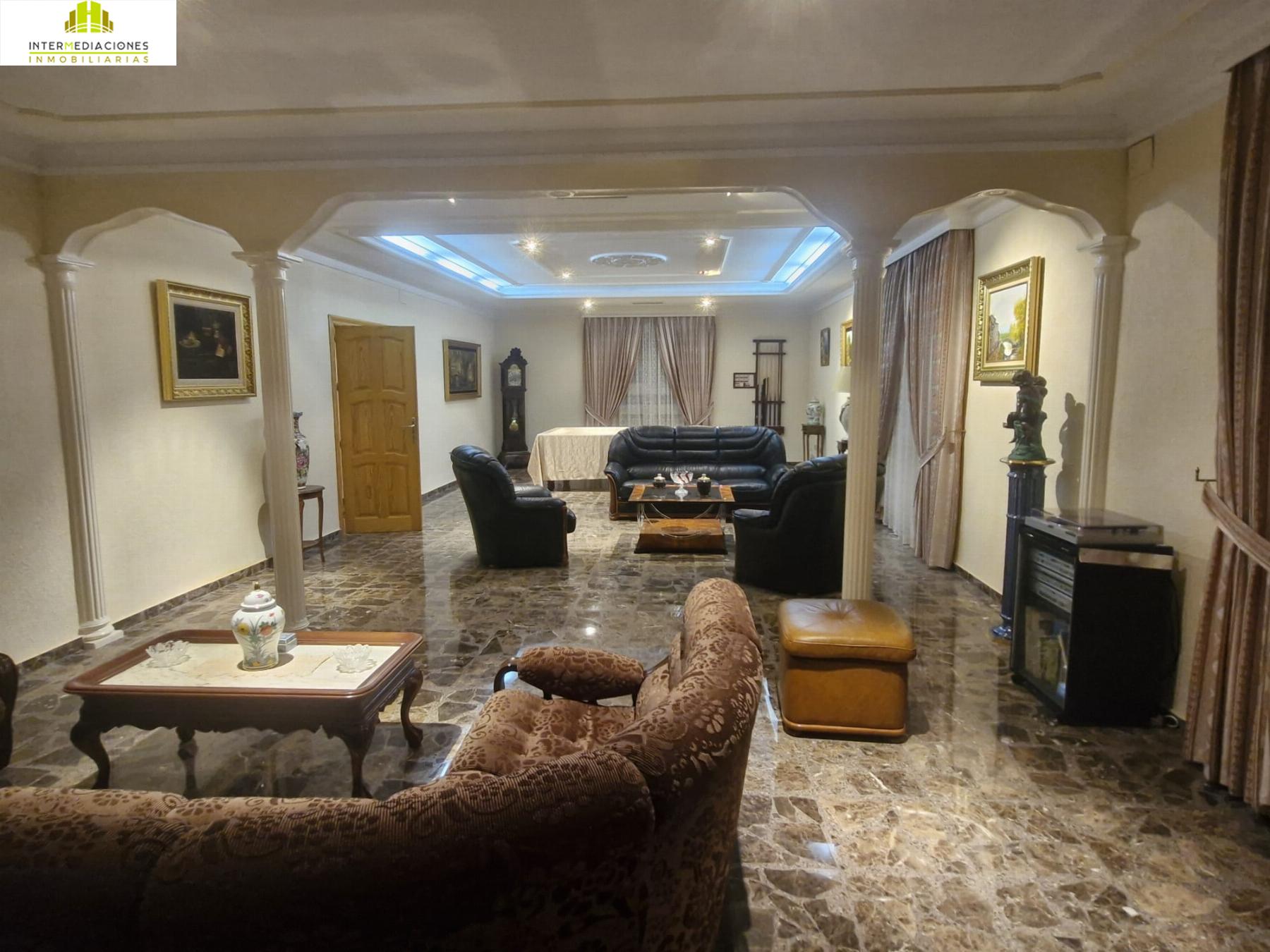 For sale of chalet in Albacete