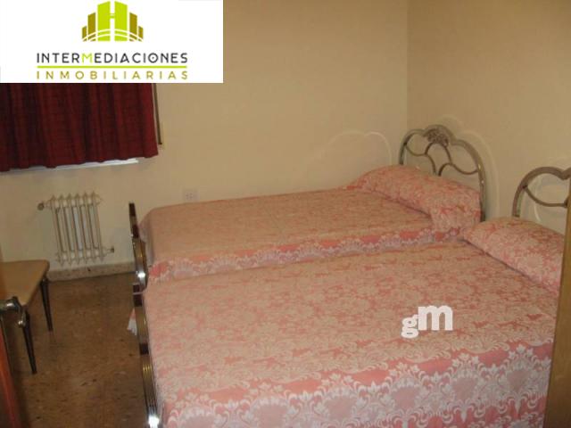 For sale of flat in Albacete