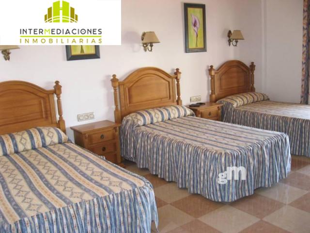 For sale of hotel in Alcaraz