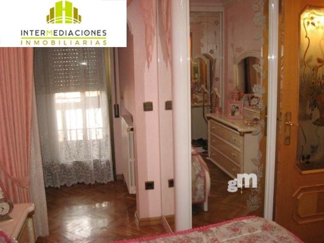For sale of flat in Albacete