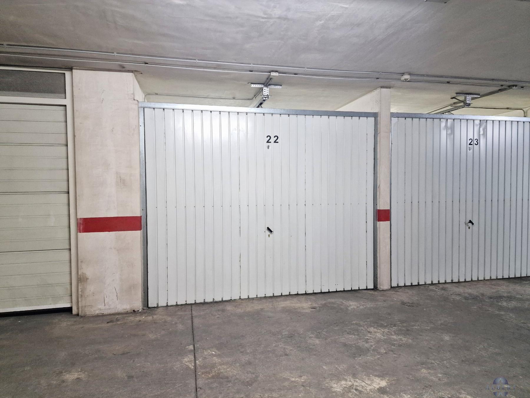 For sale of garage in Novelda