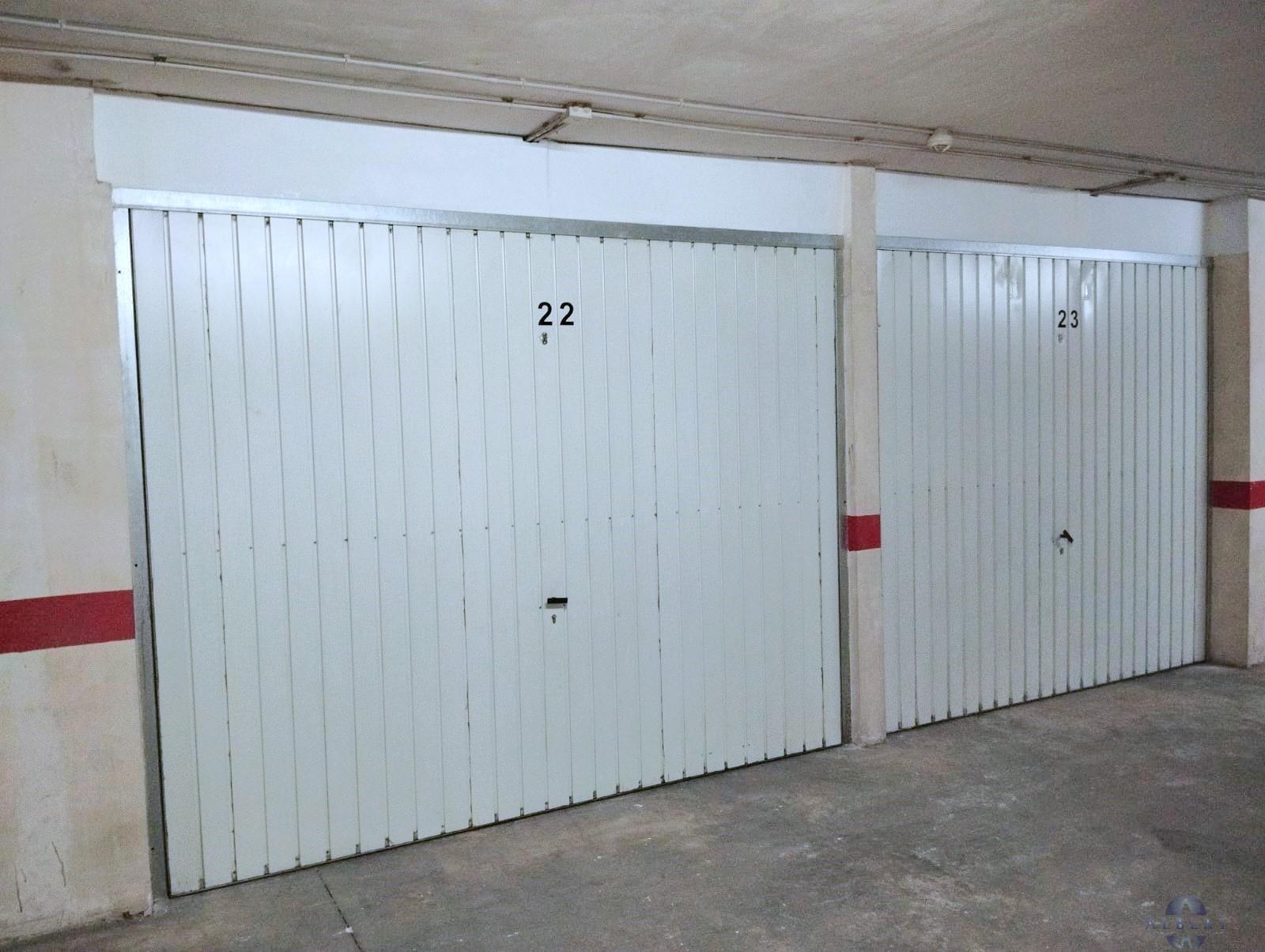 For sale of garage in Novelda