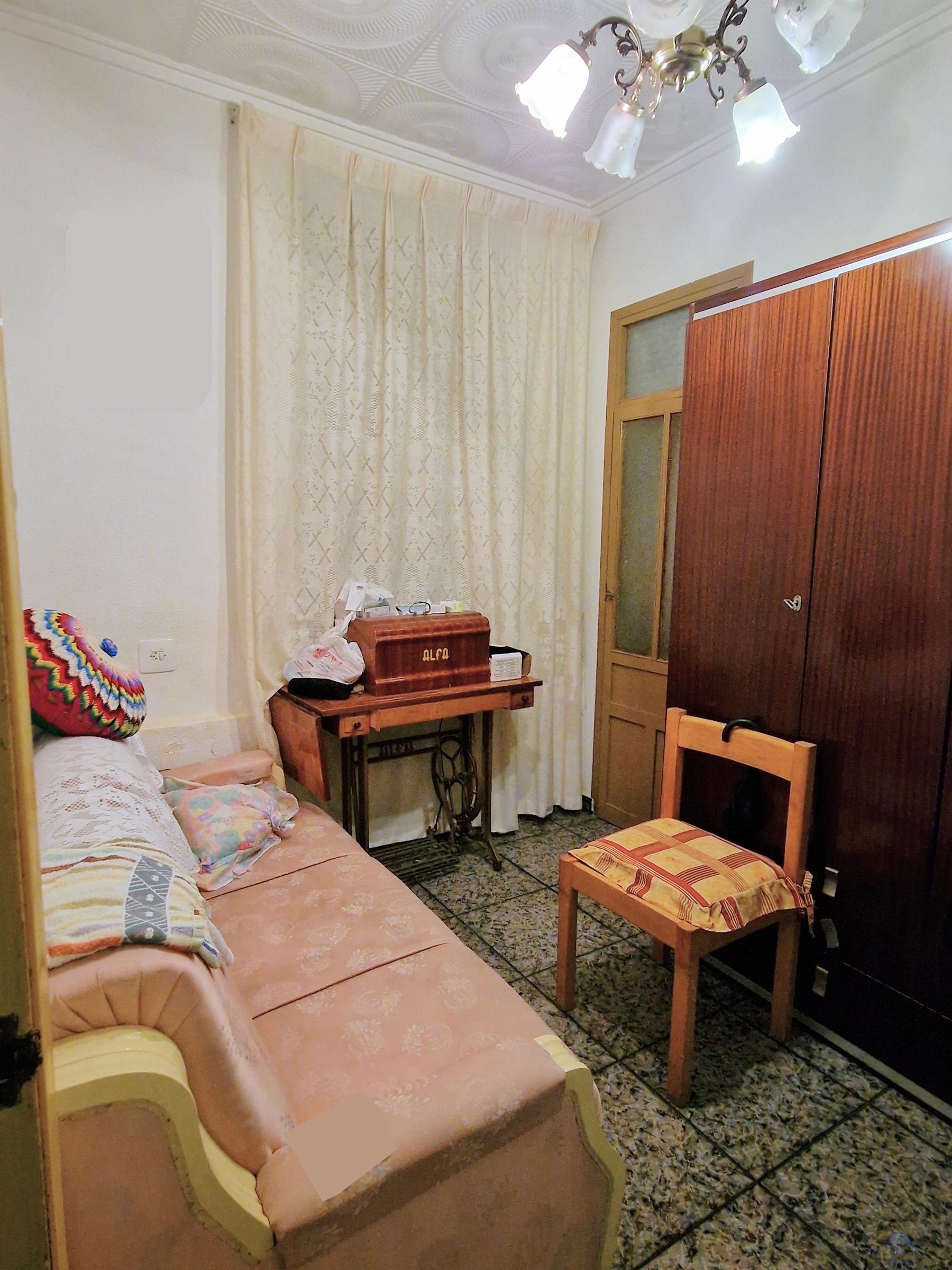 For sale of house in Novelda