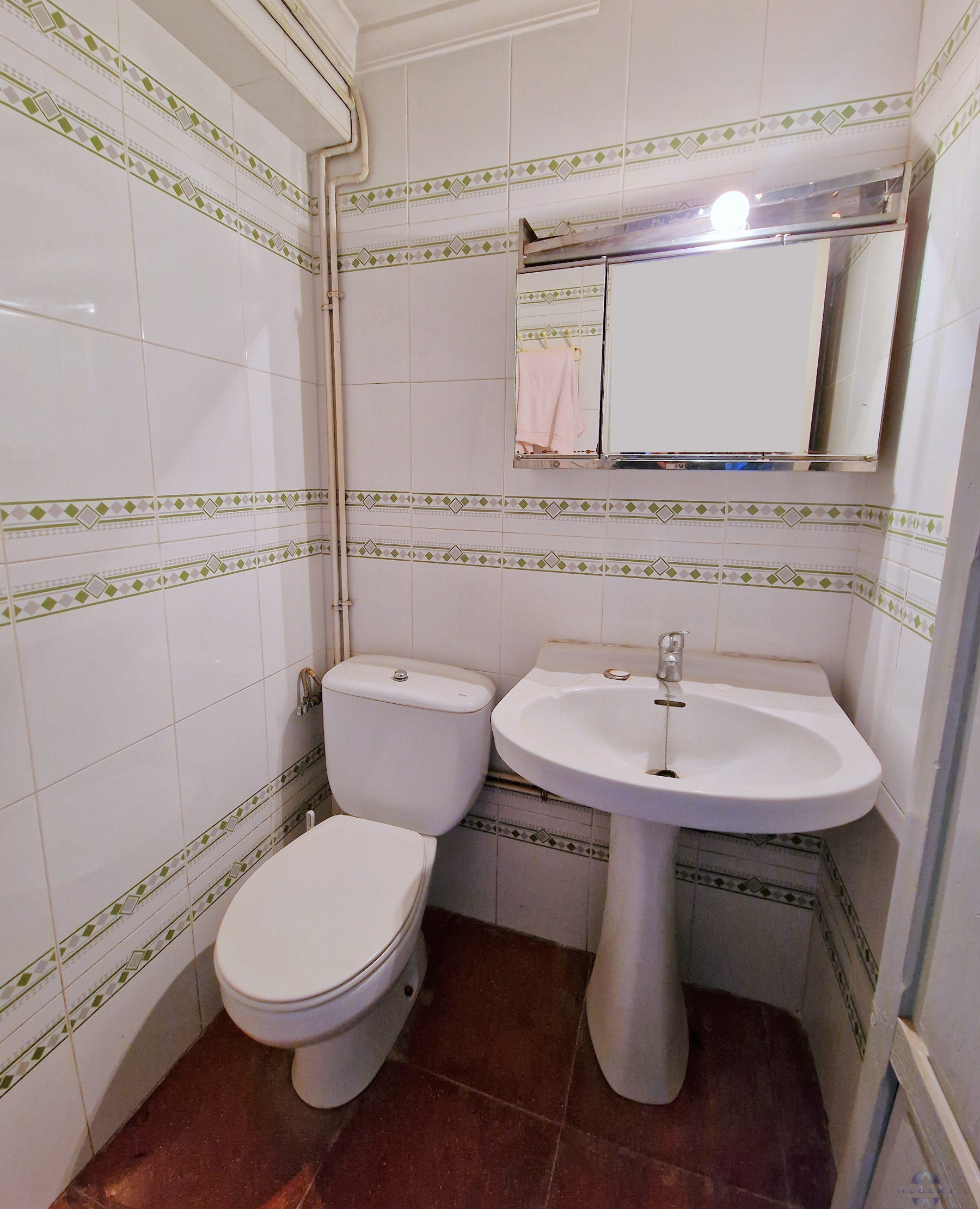 For sale of house in Novelda