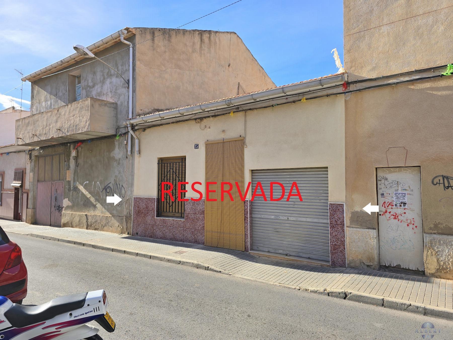 Venta de casa en Novelda