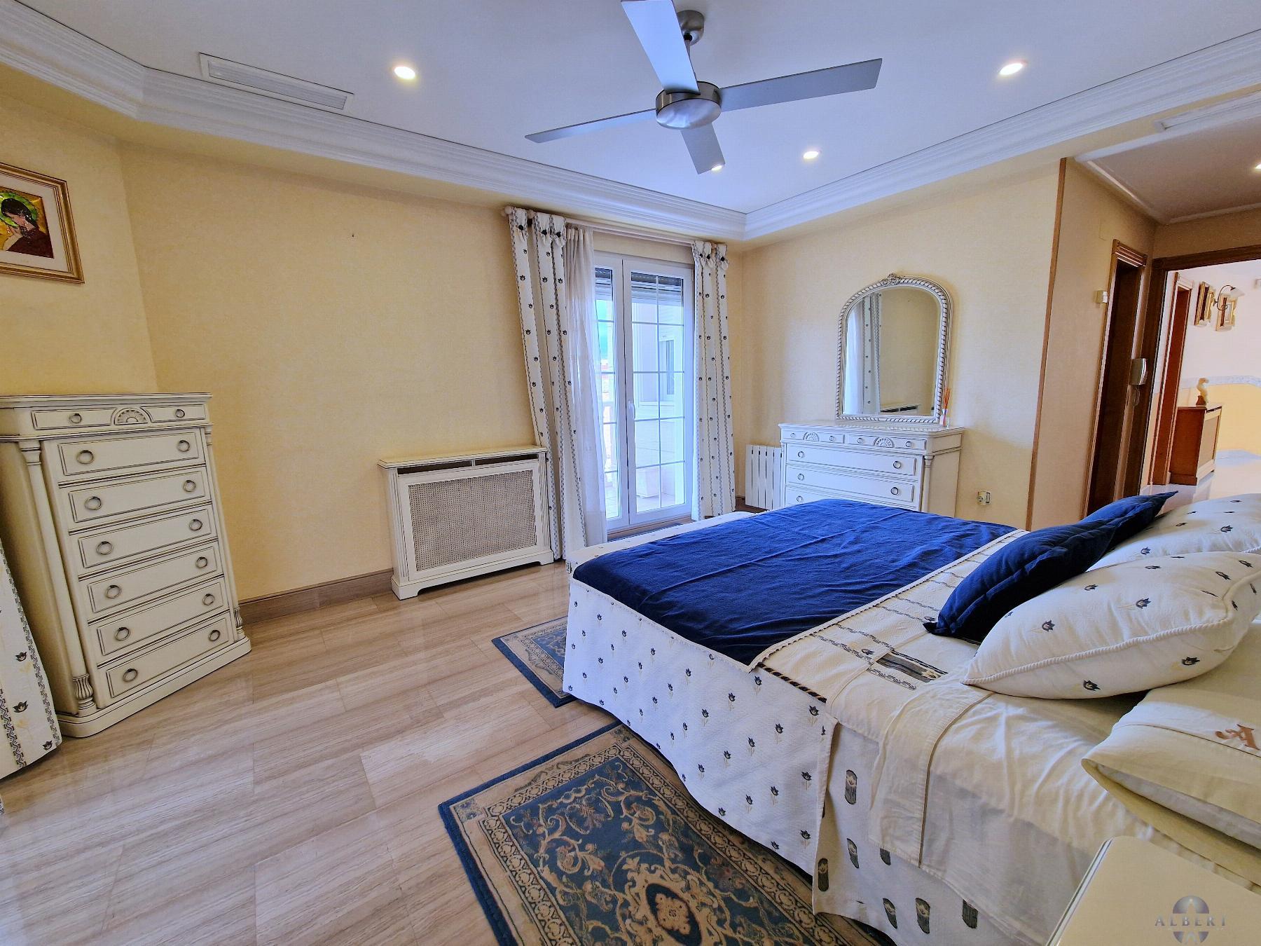 Venta de casa en Novelda