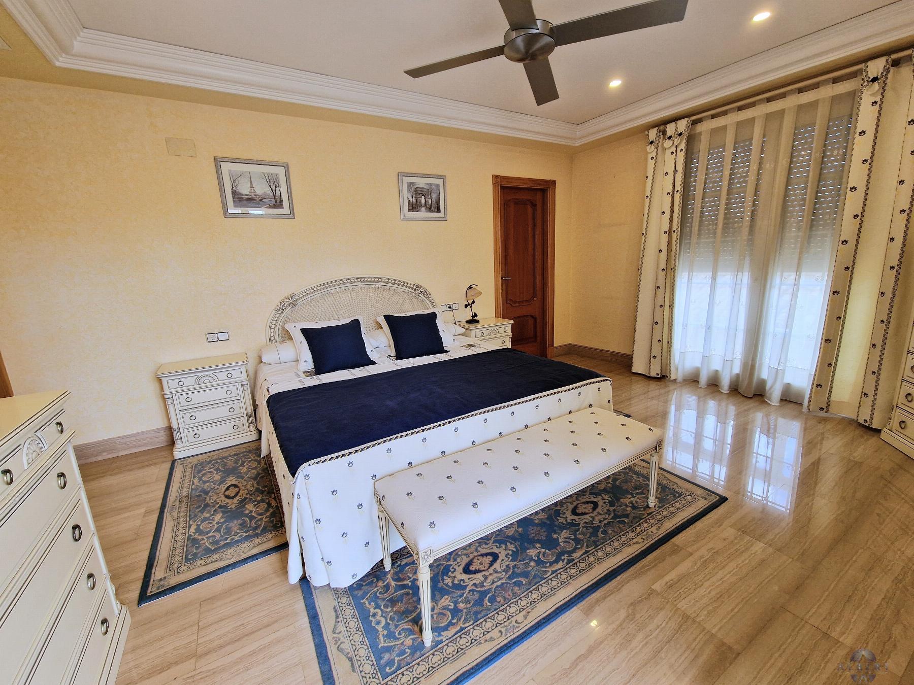 Venta de casa en Novelda