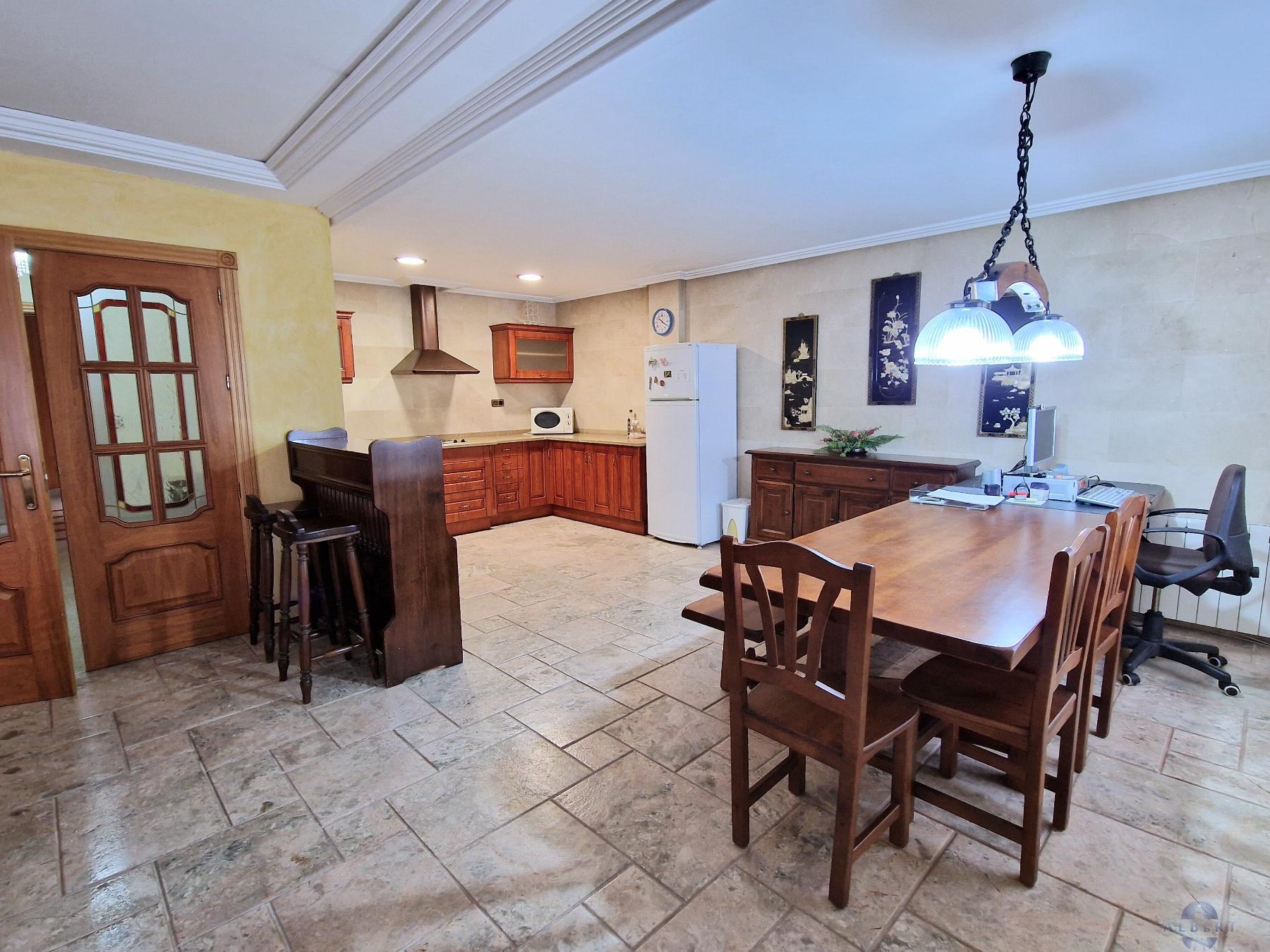 Venta de casa en Novelda