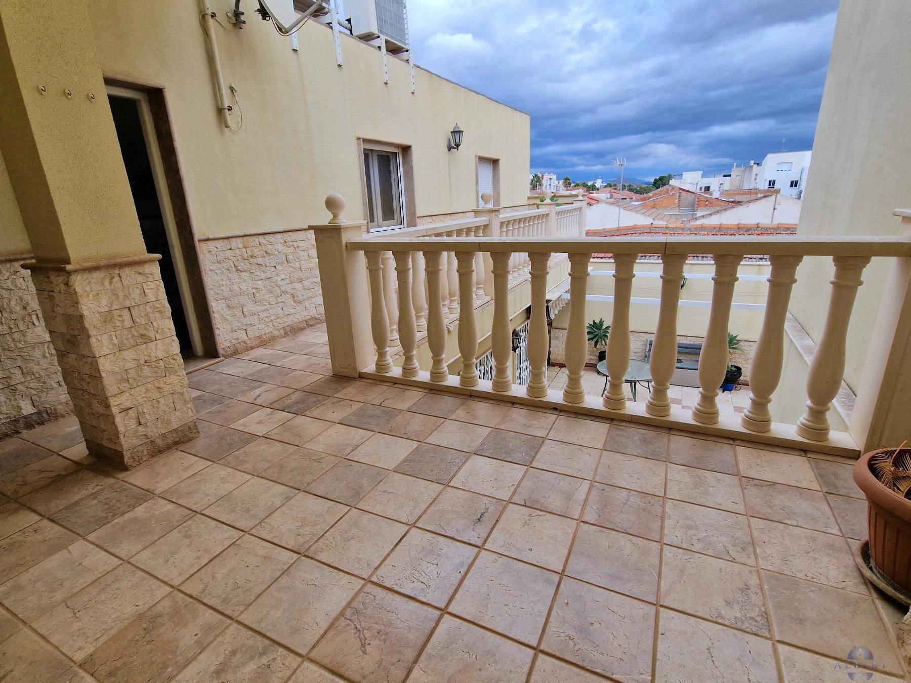 Venta de casa en Novelda