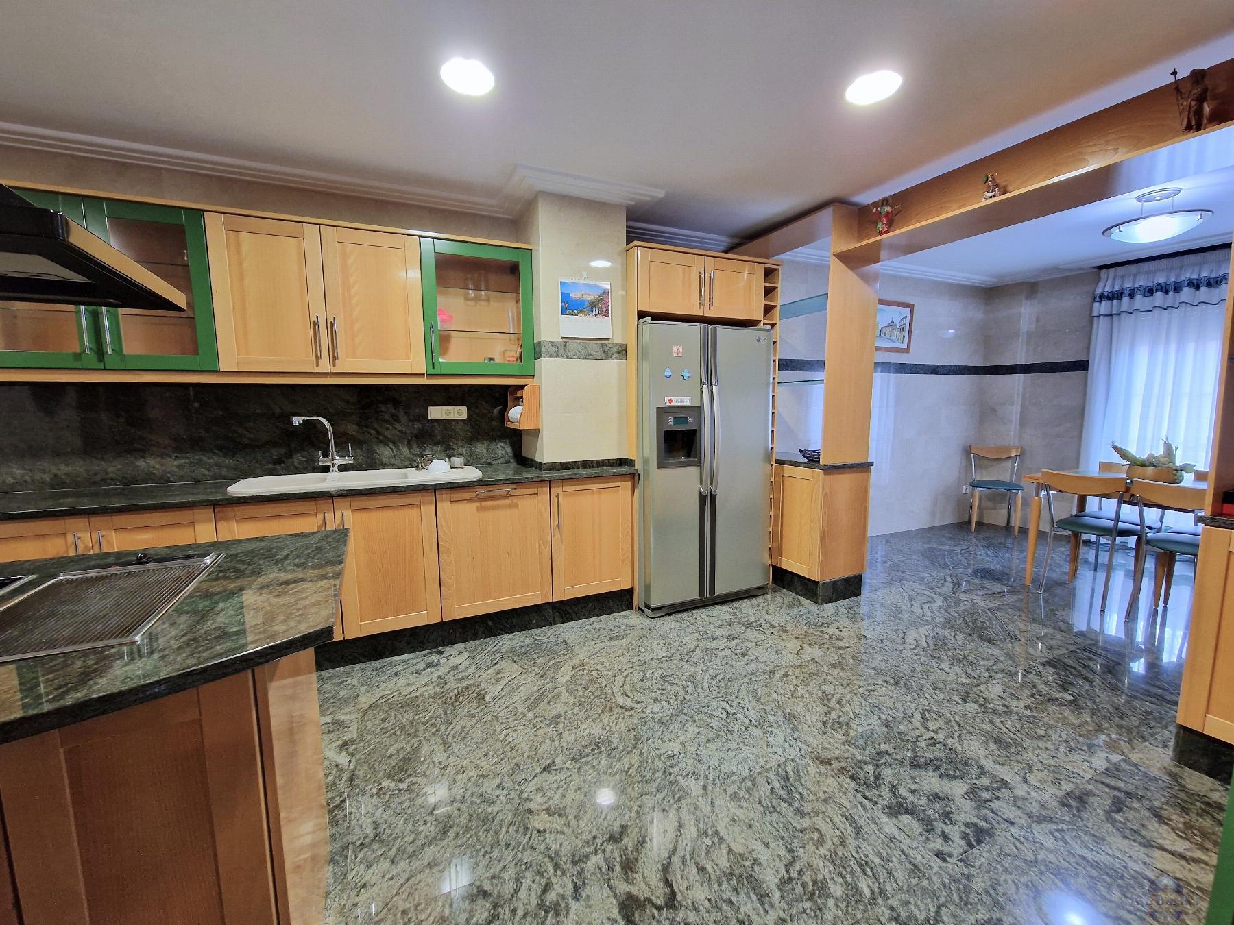 Venta de casa en Novelda
