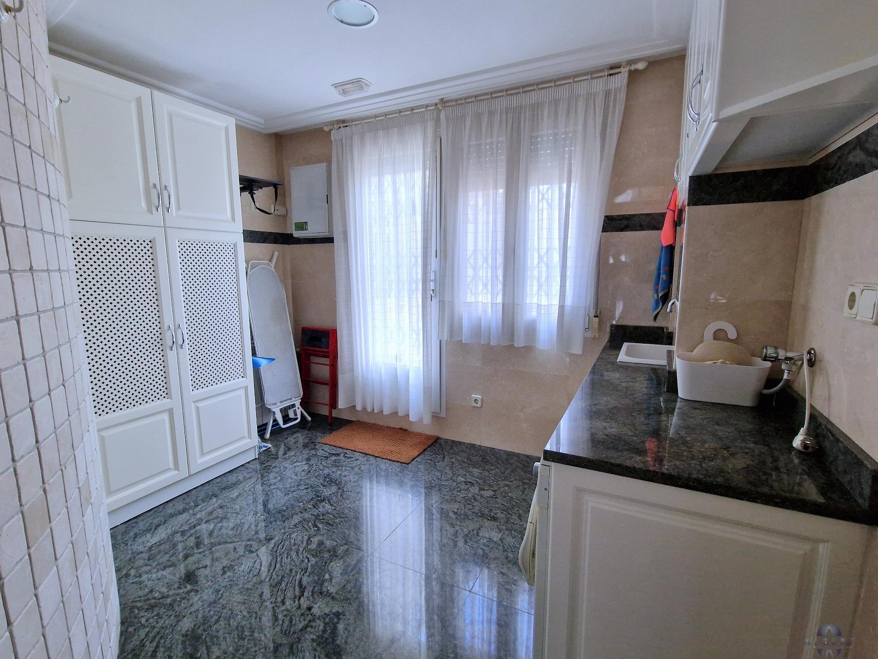 Venta de casa en Novelda